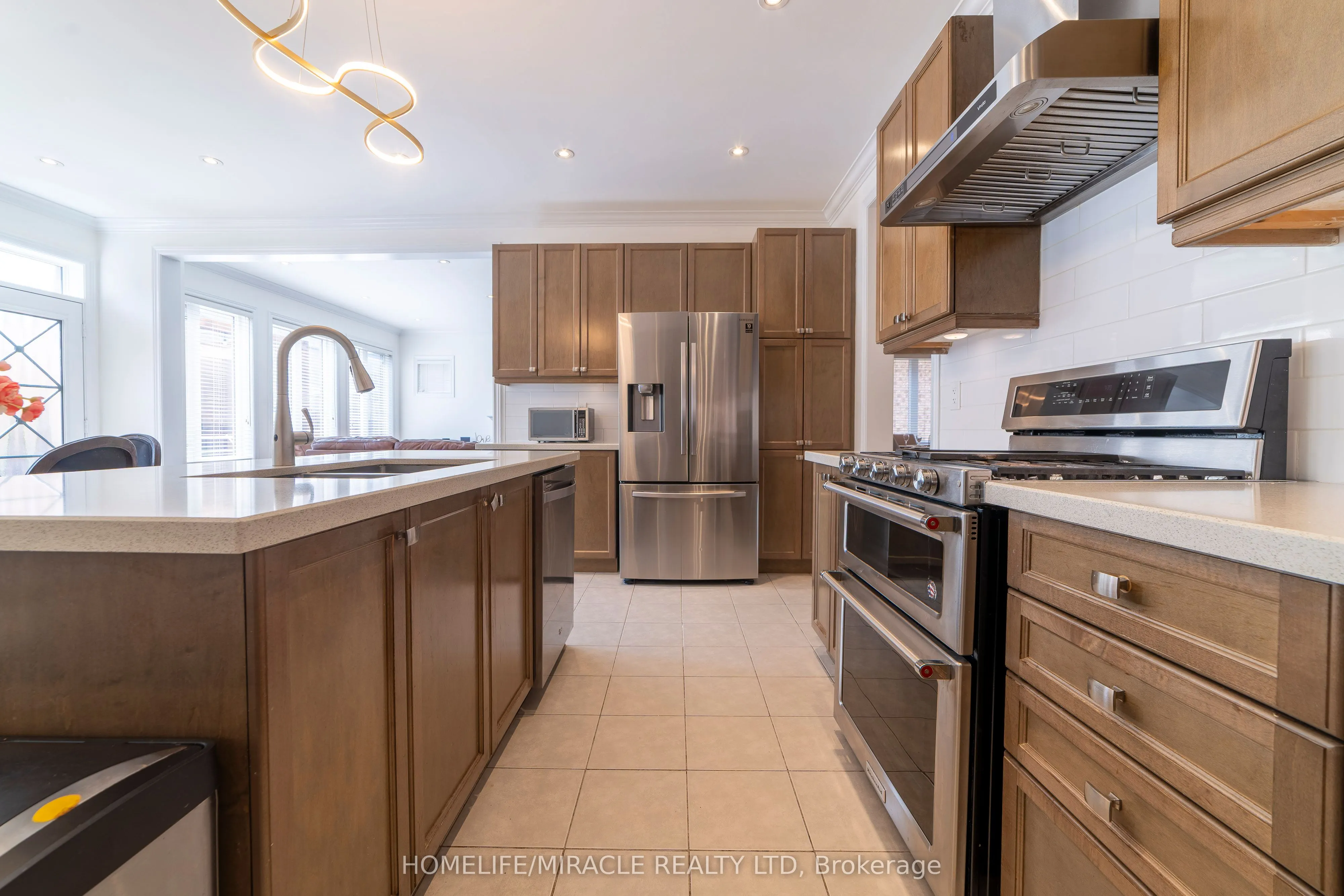 86 JUNETOWN Circle