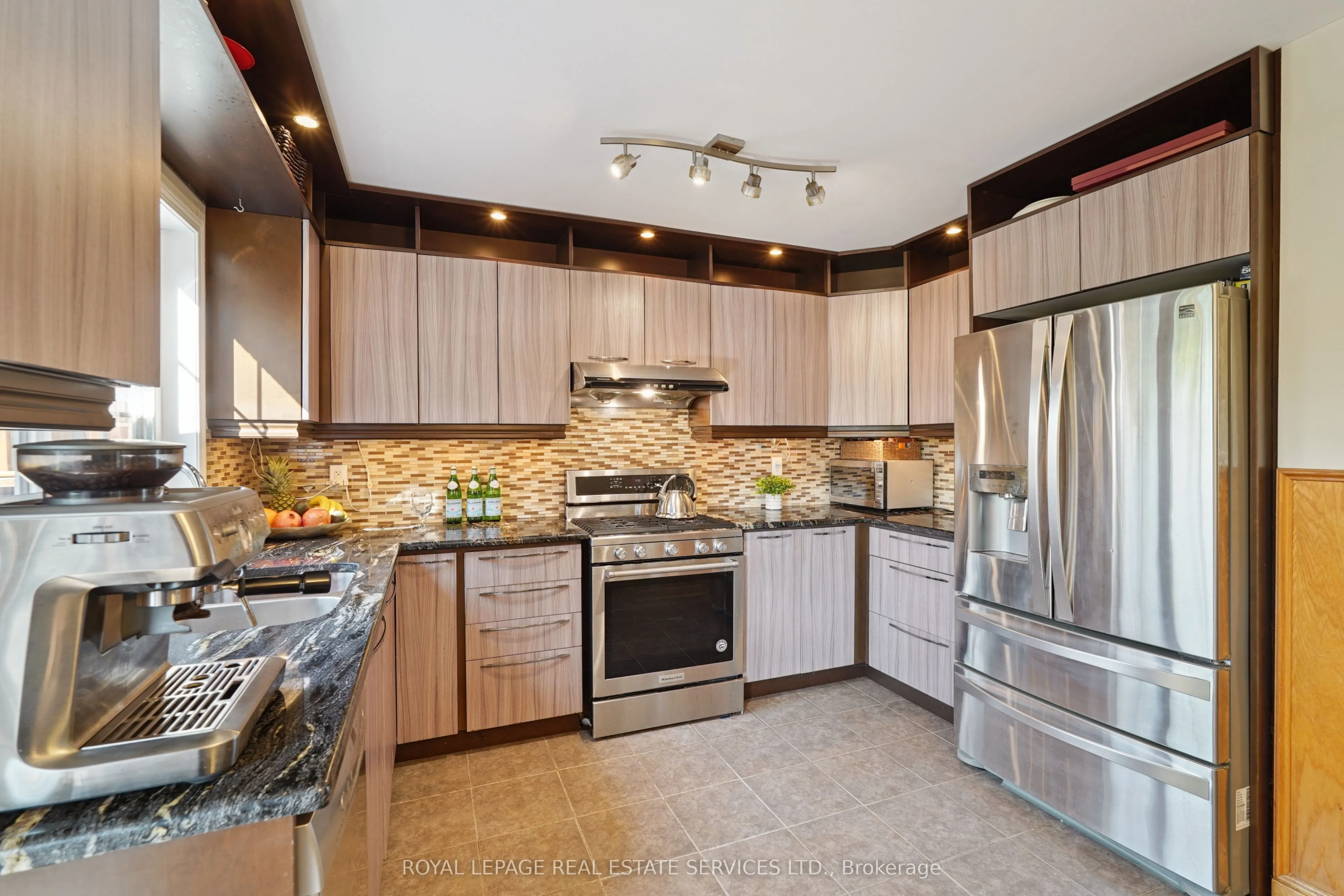 641 Symons Cross