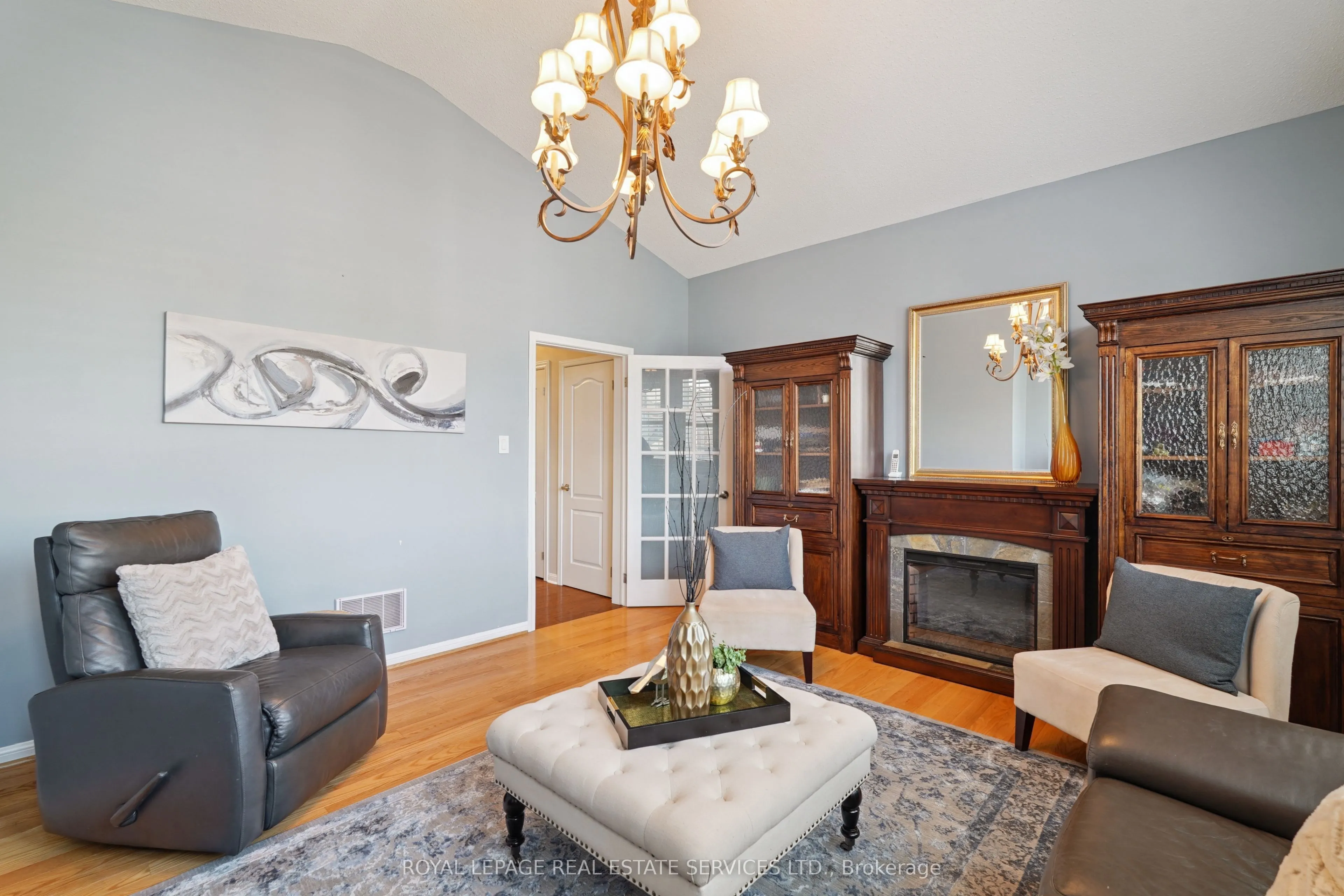 641 Symons Cross