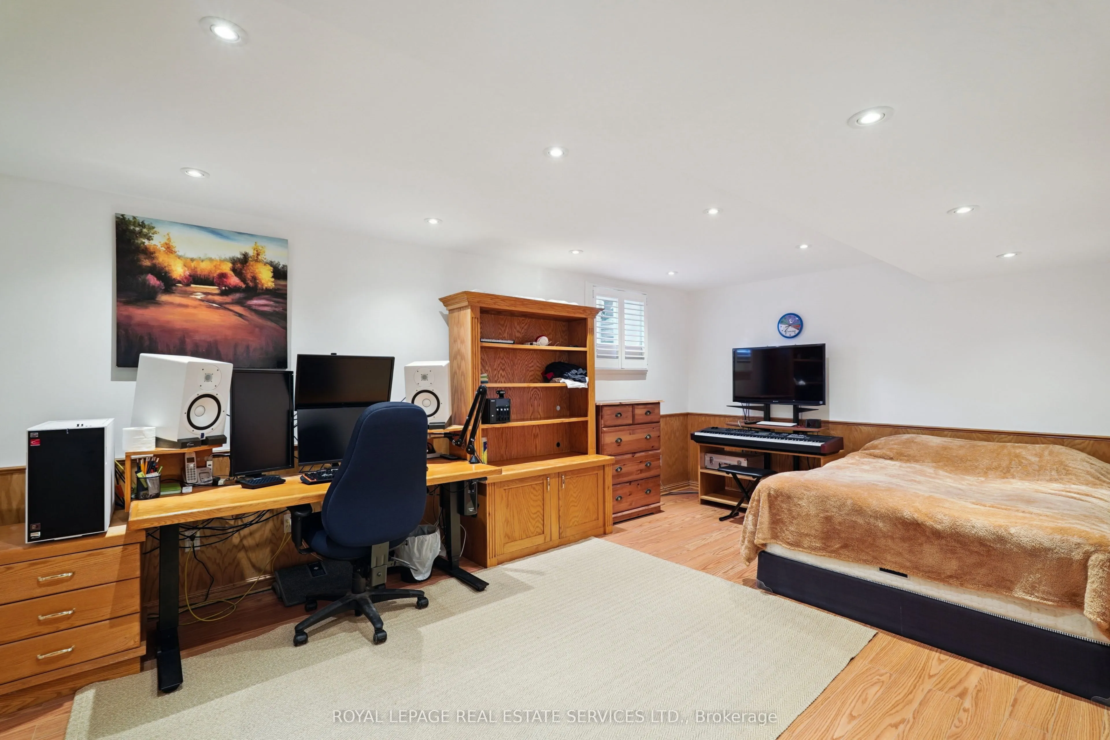 641 Symons Cross