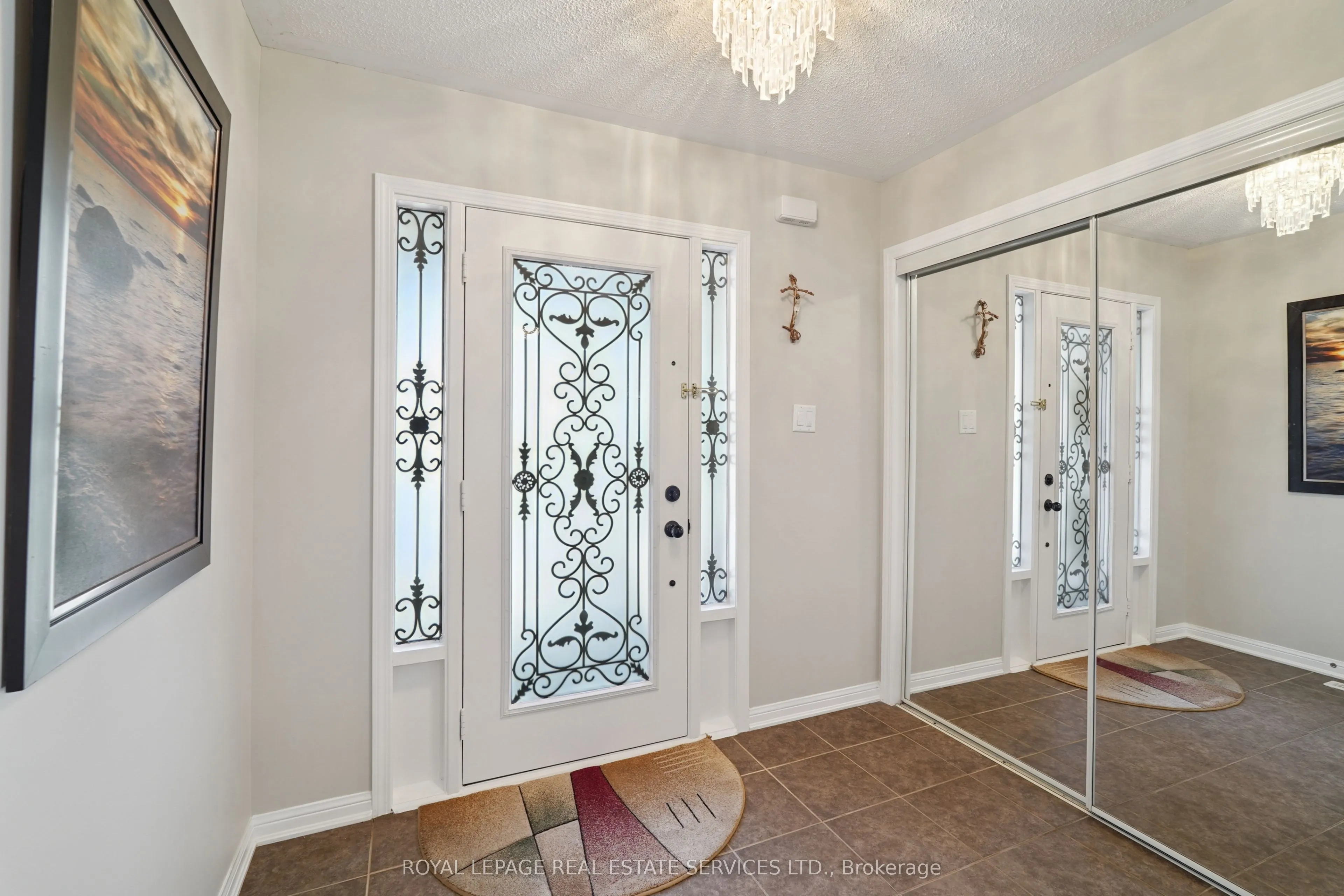 641 Symons Cross