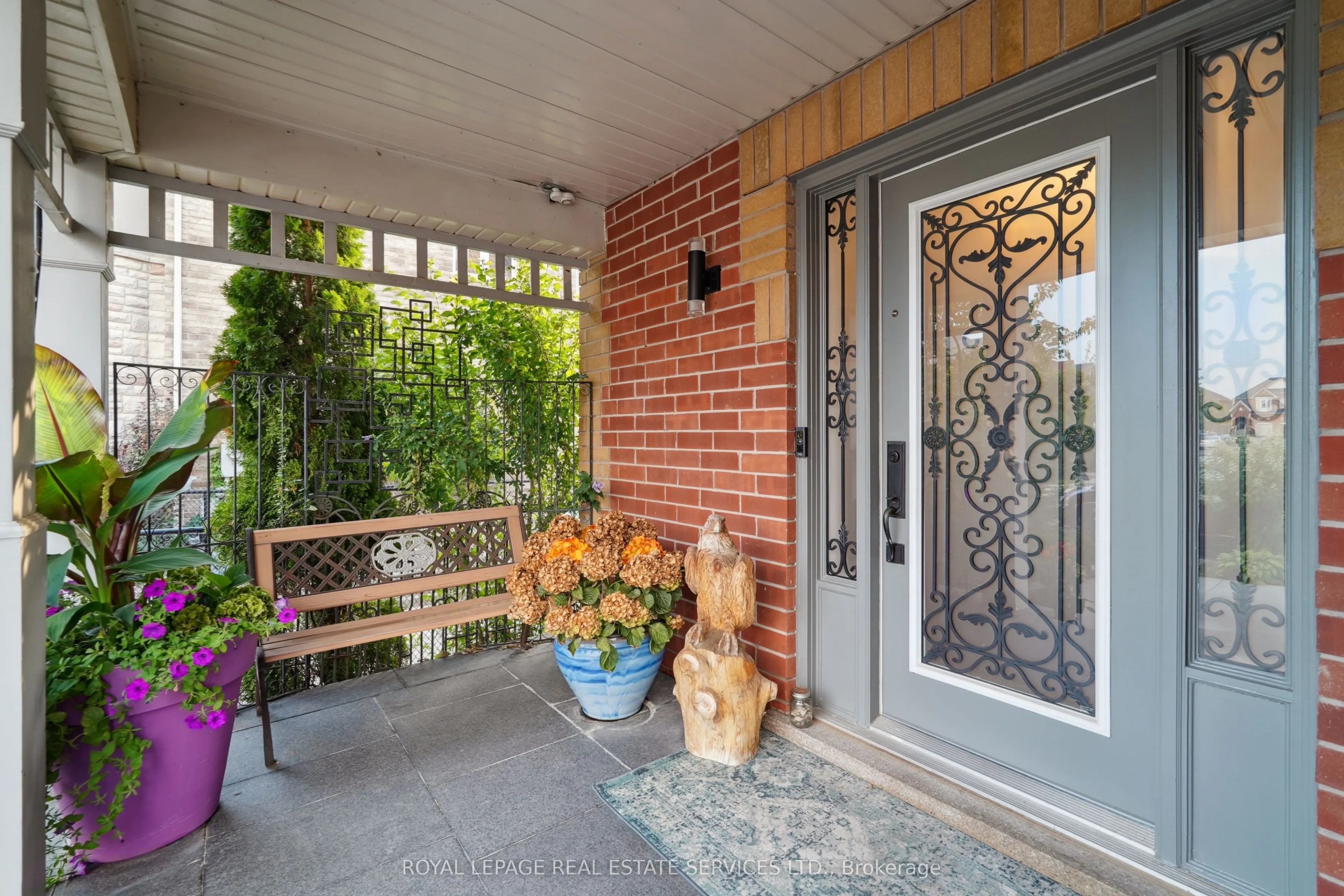 641 Symons Cross