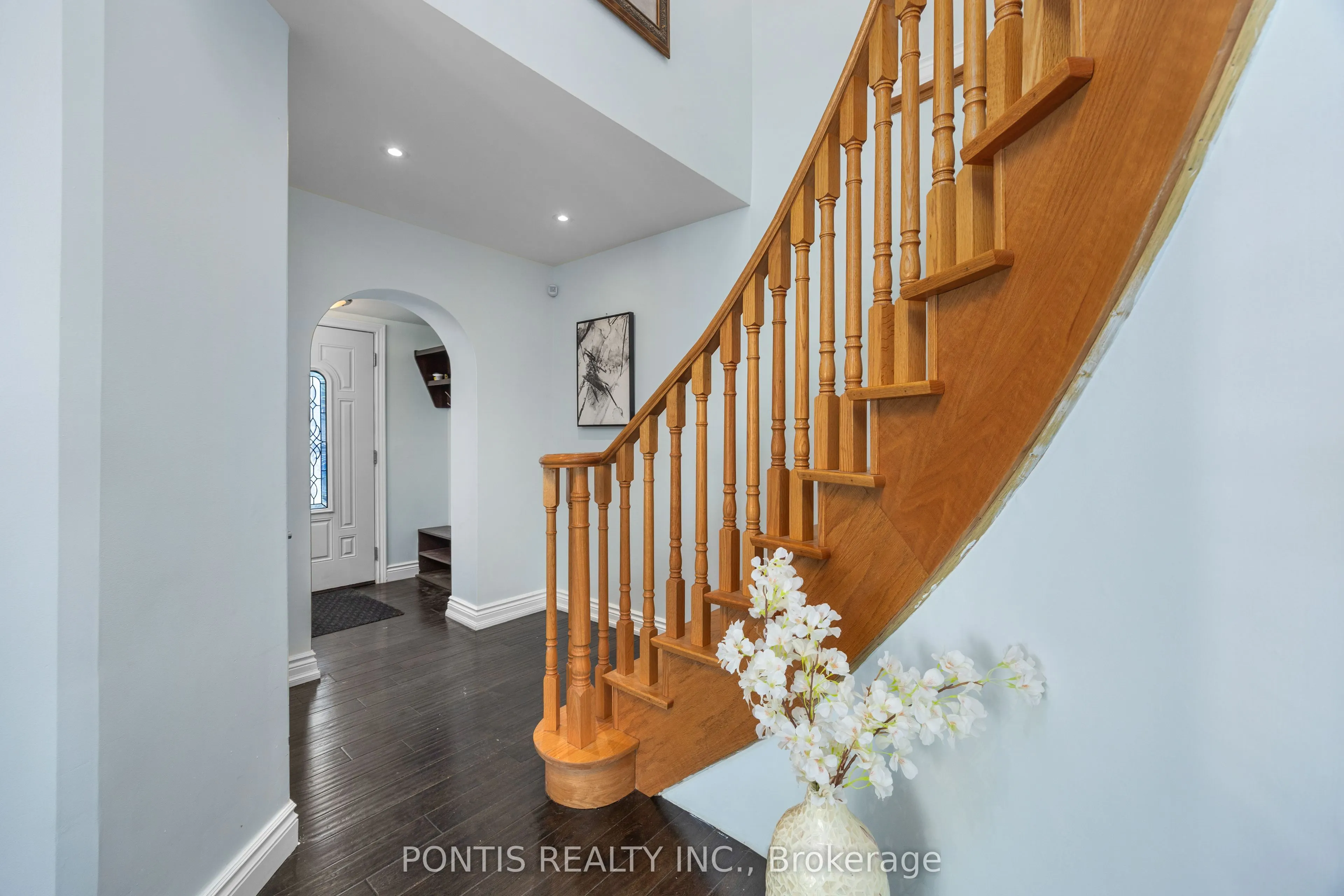 438 ABERFOYLE Court