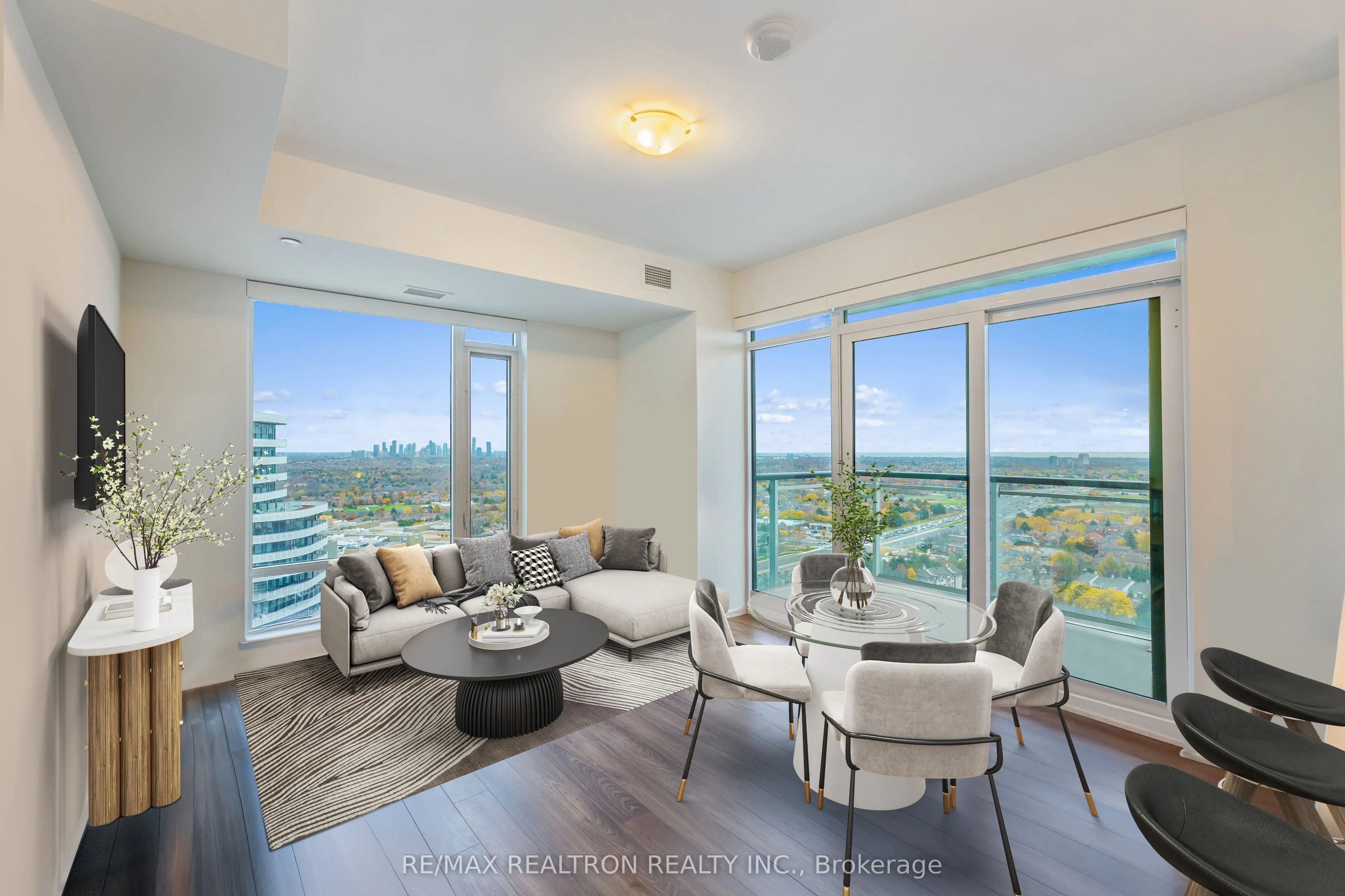 2560 Eglinton Avenue W, #2004