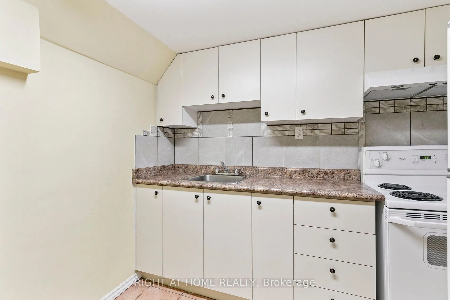 180 Mississ Vly Boulevard, #161