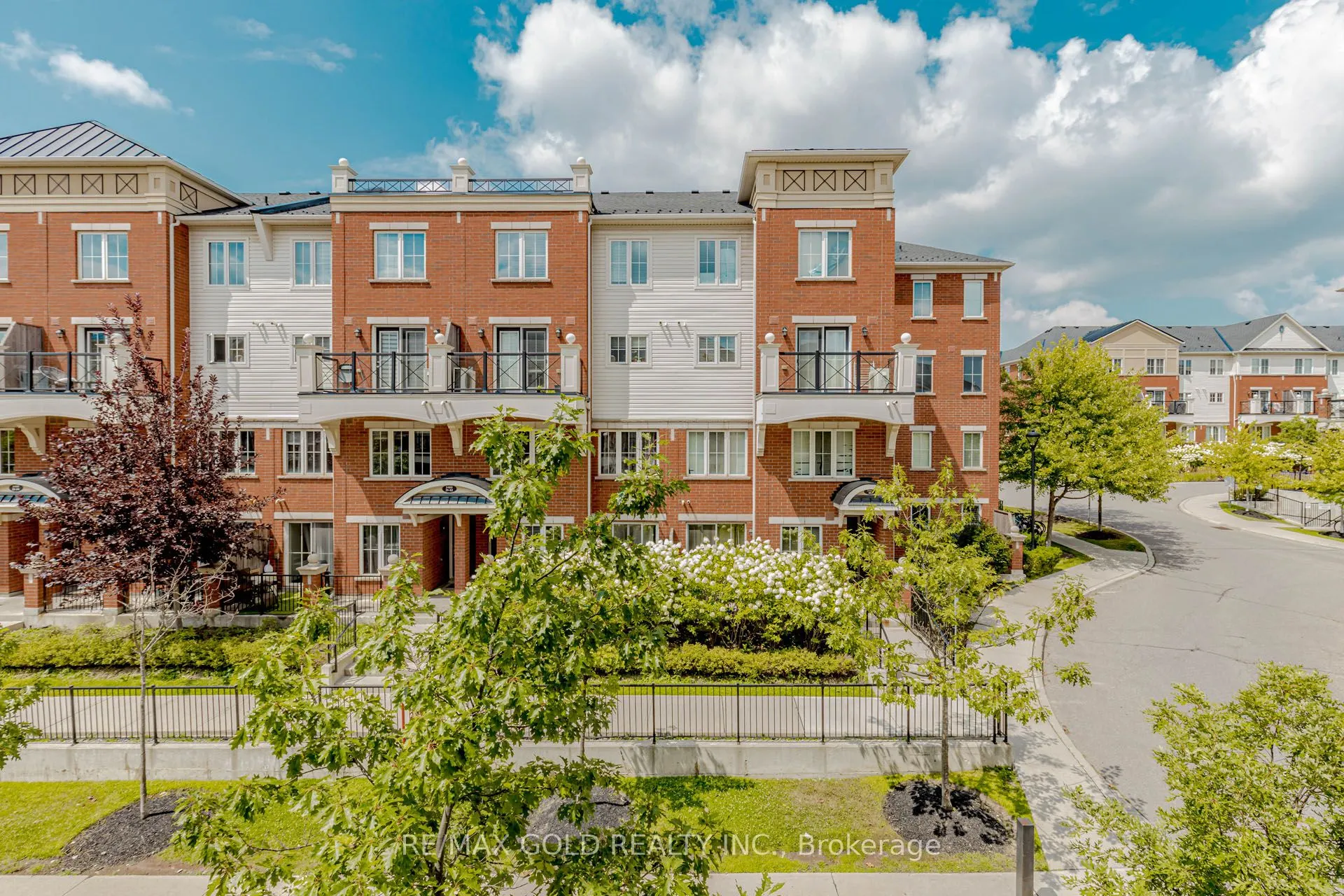 2468 Post Road, #20