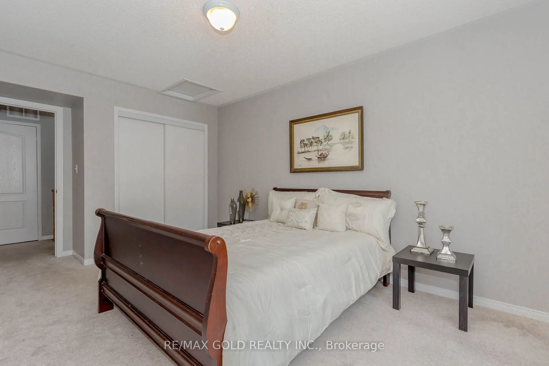 2468 Post Road, #20