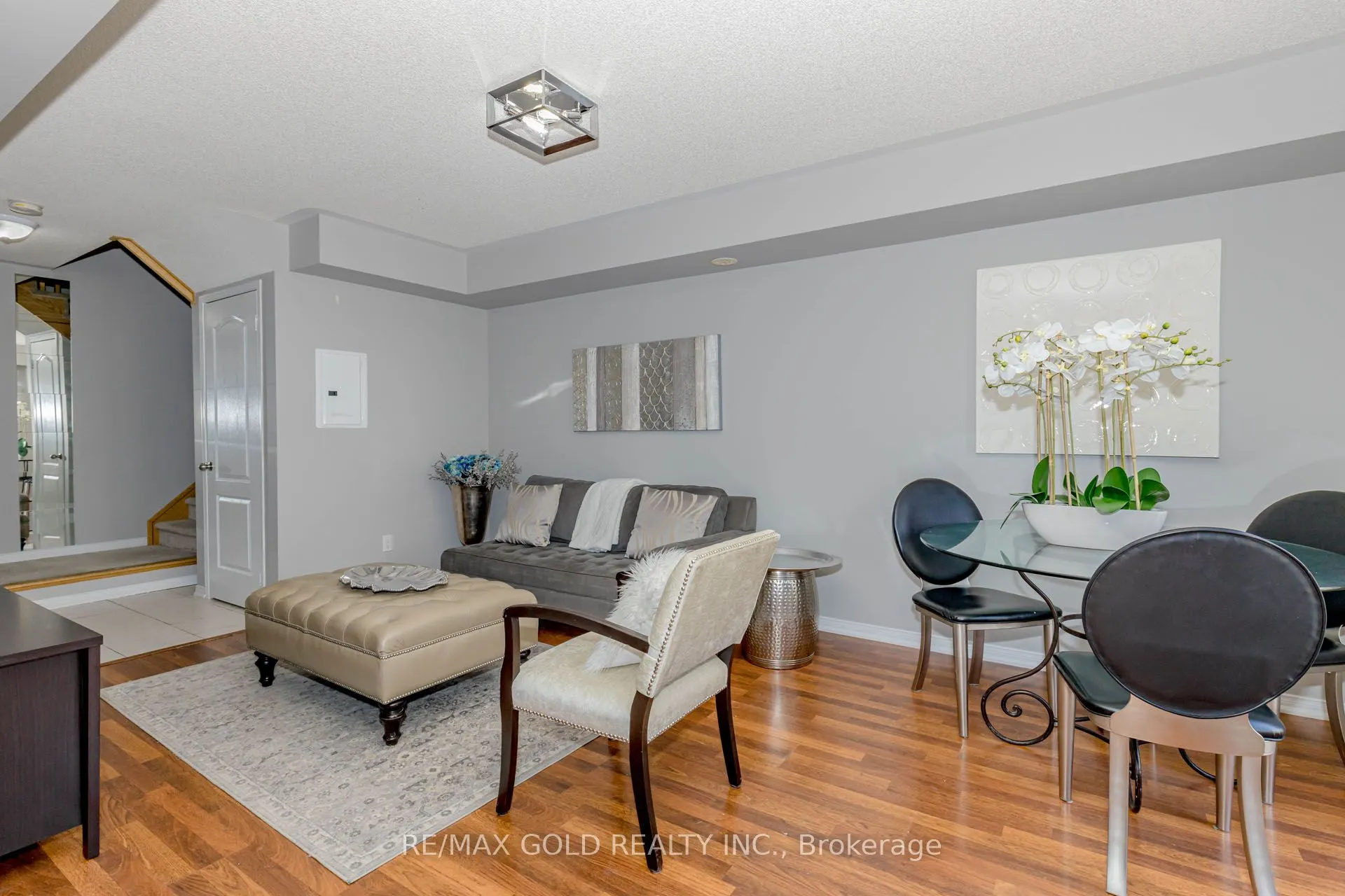 2468 Post Road, #20