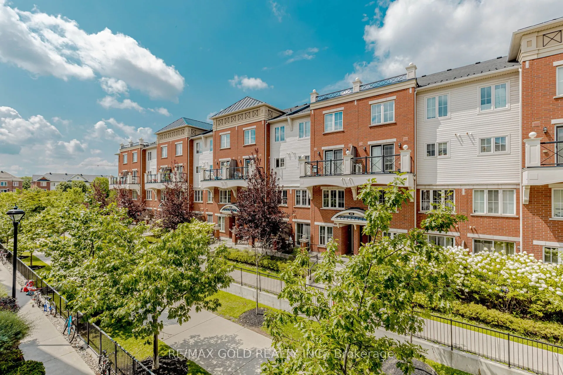 2468 Post Road, #20