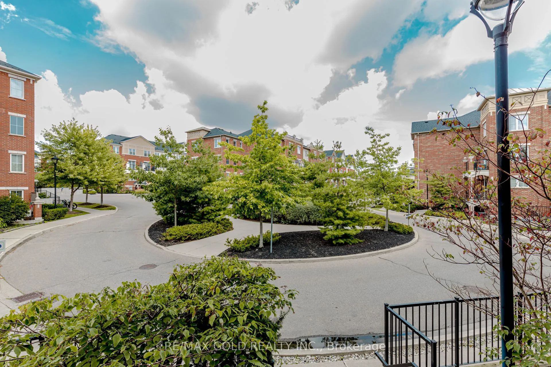 2468 Post Road, #20