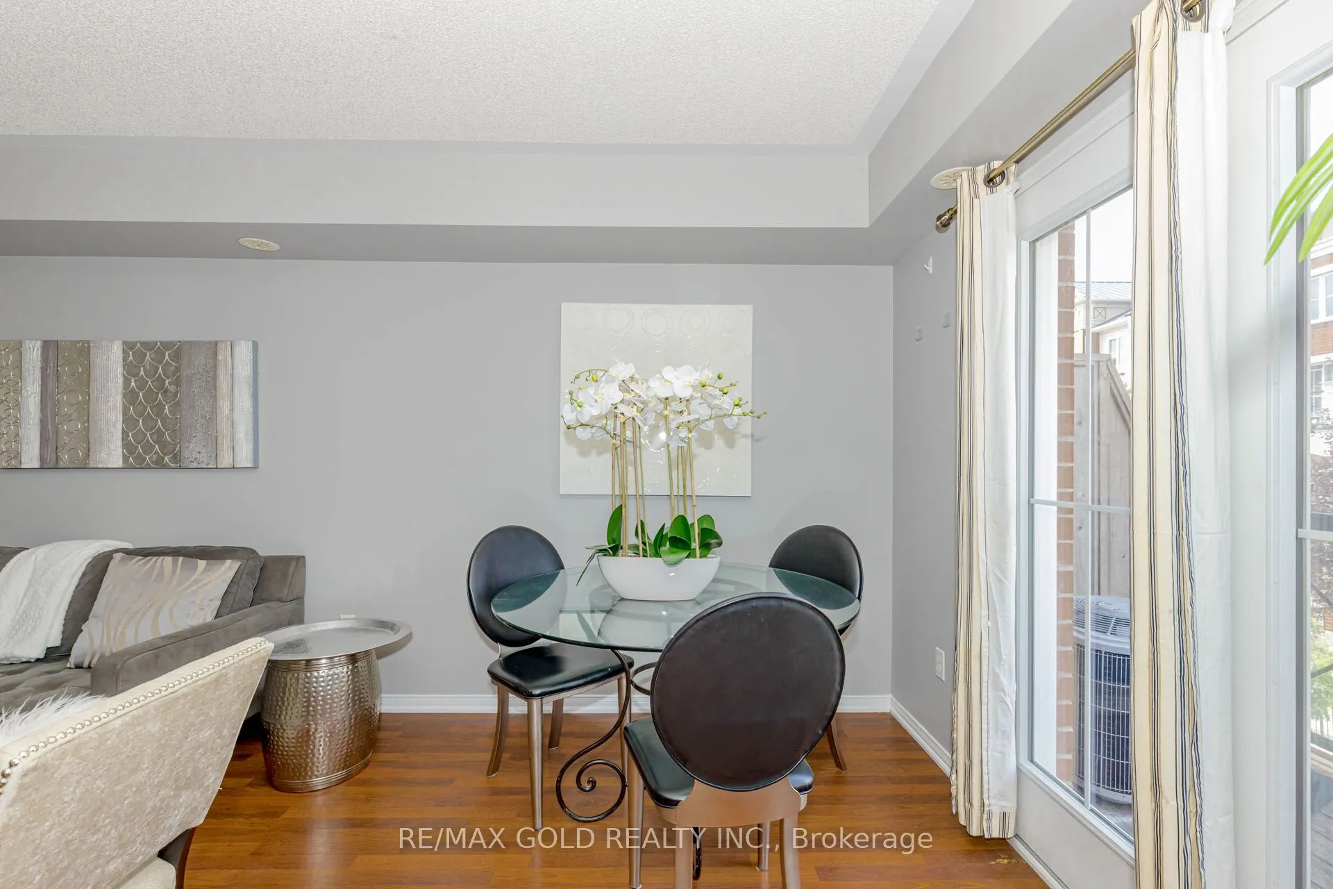 2468 Post Road, #20