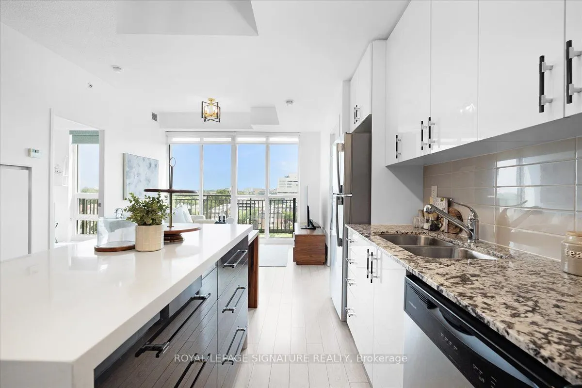 3091 Dufferin Street, #824