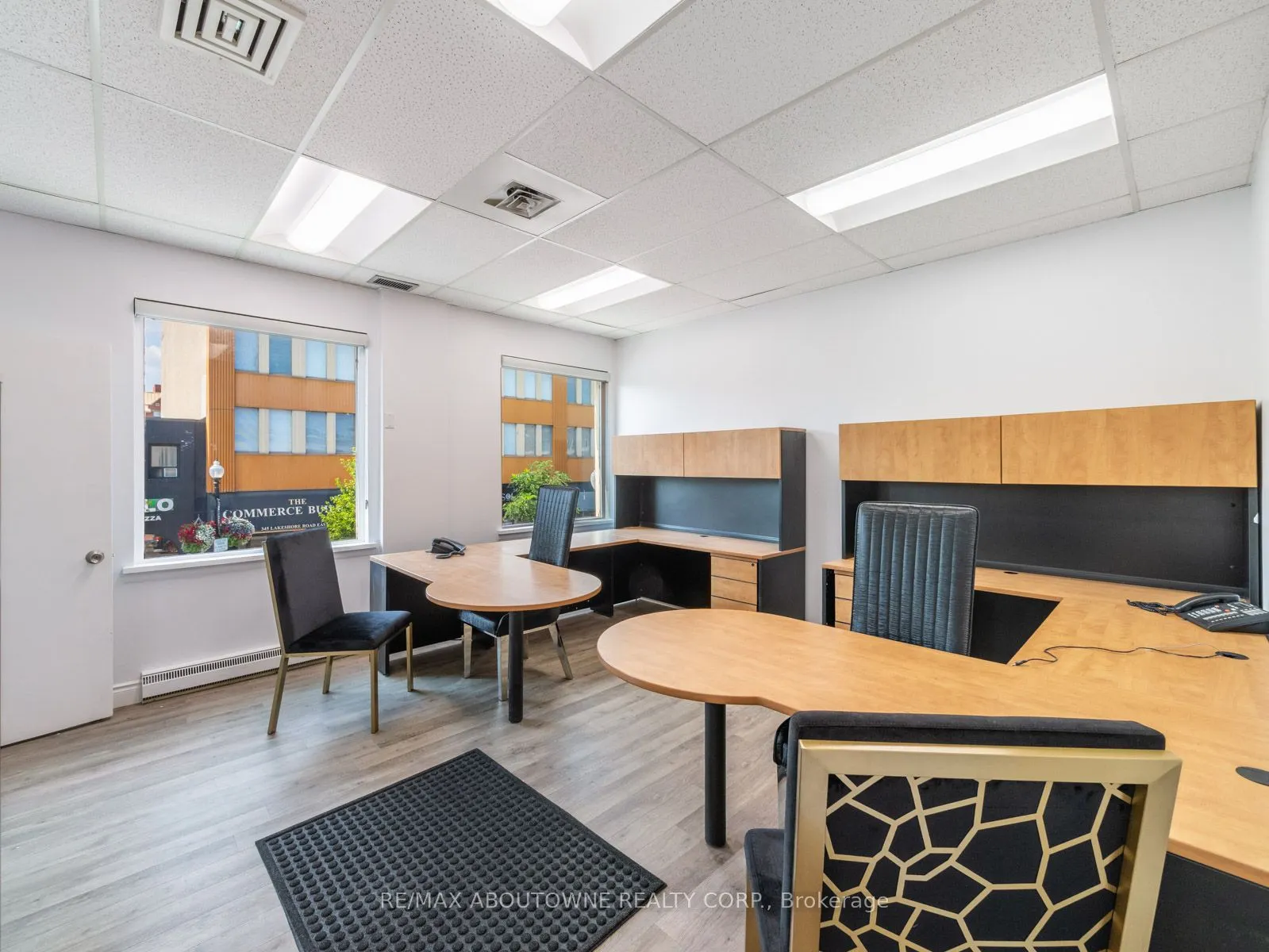 344 Lakeshore Road E