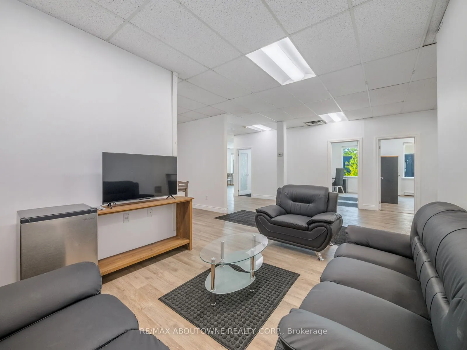 344 Lakeshore Road E