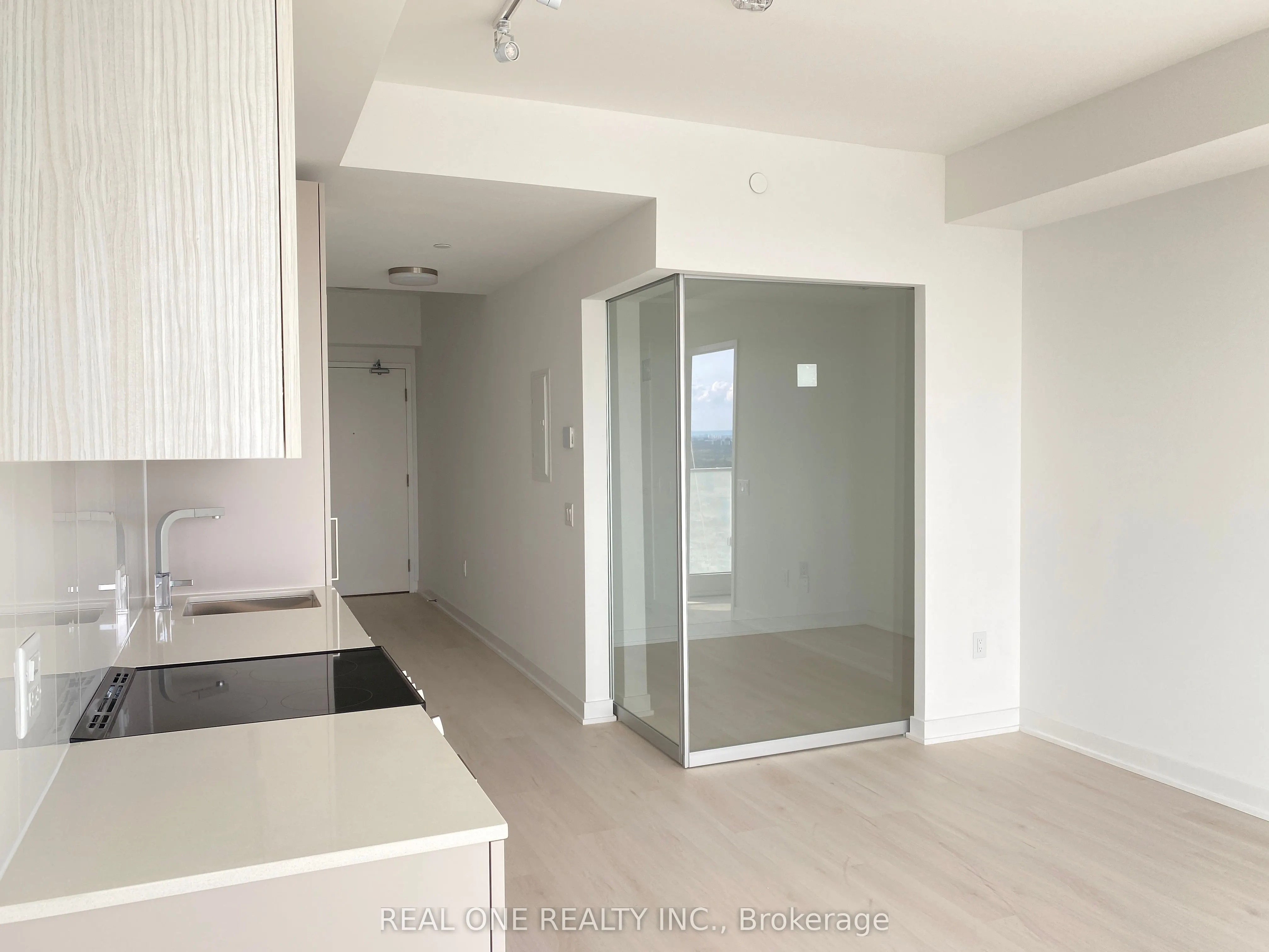 3900 Confederation Parkway, #3807