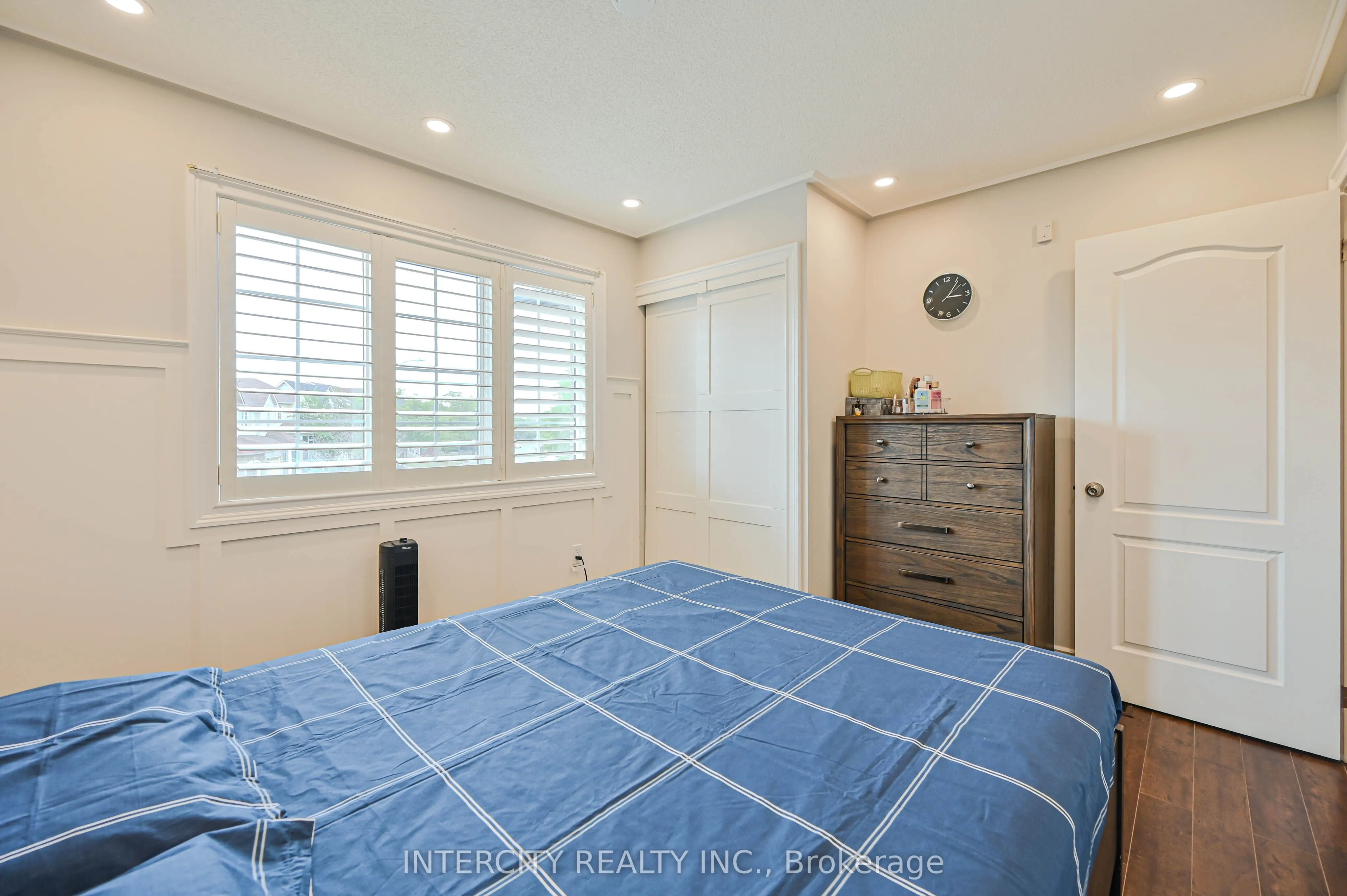 11 Allangrove Drive