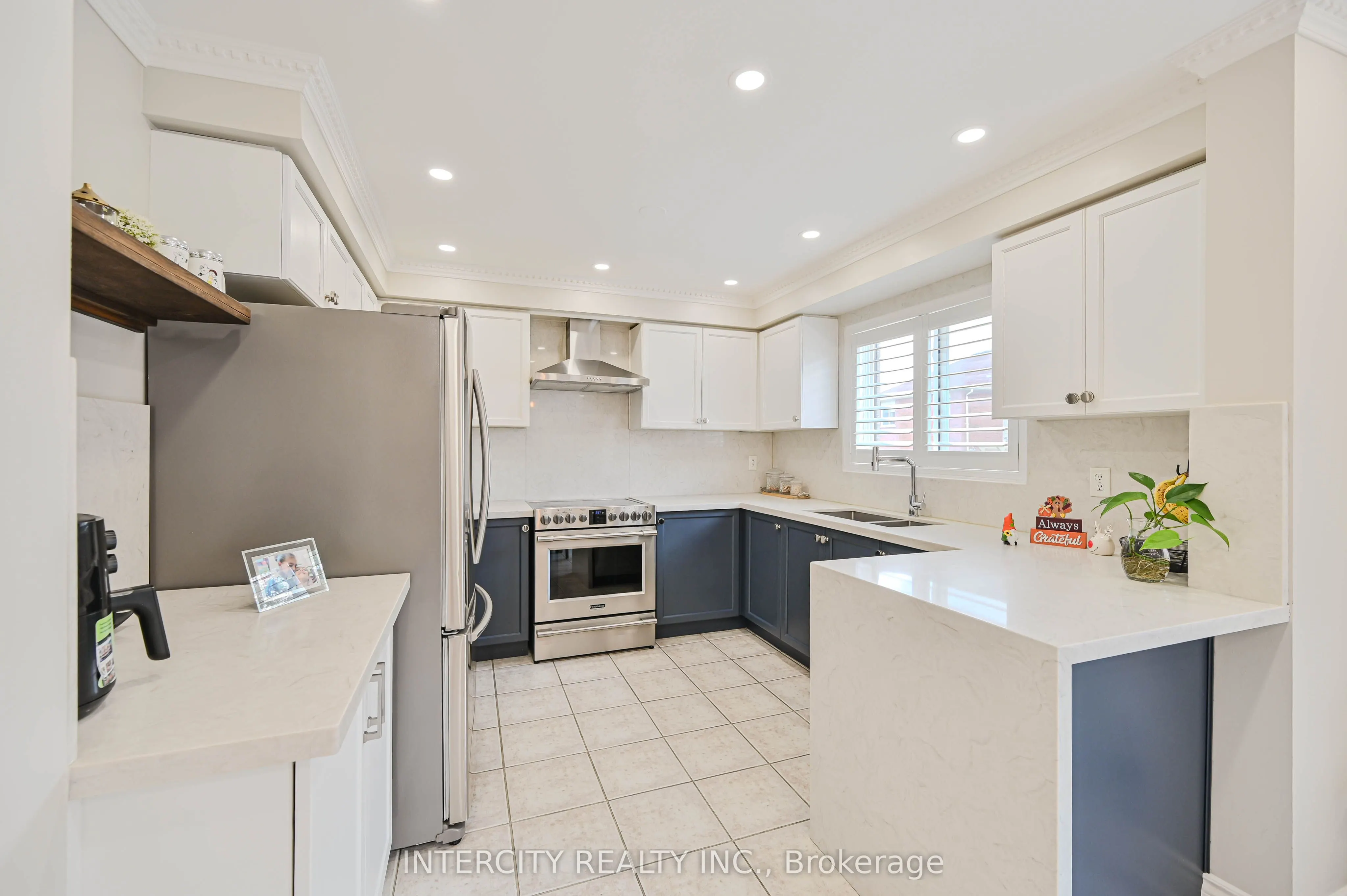 11 Allangrove Drive