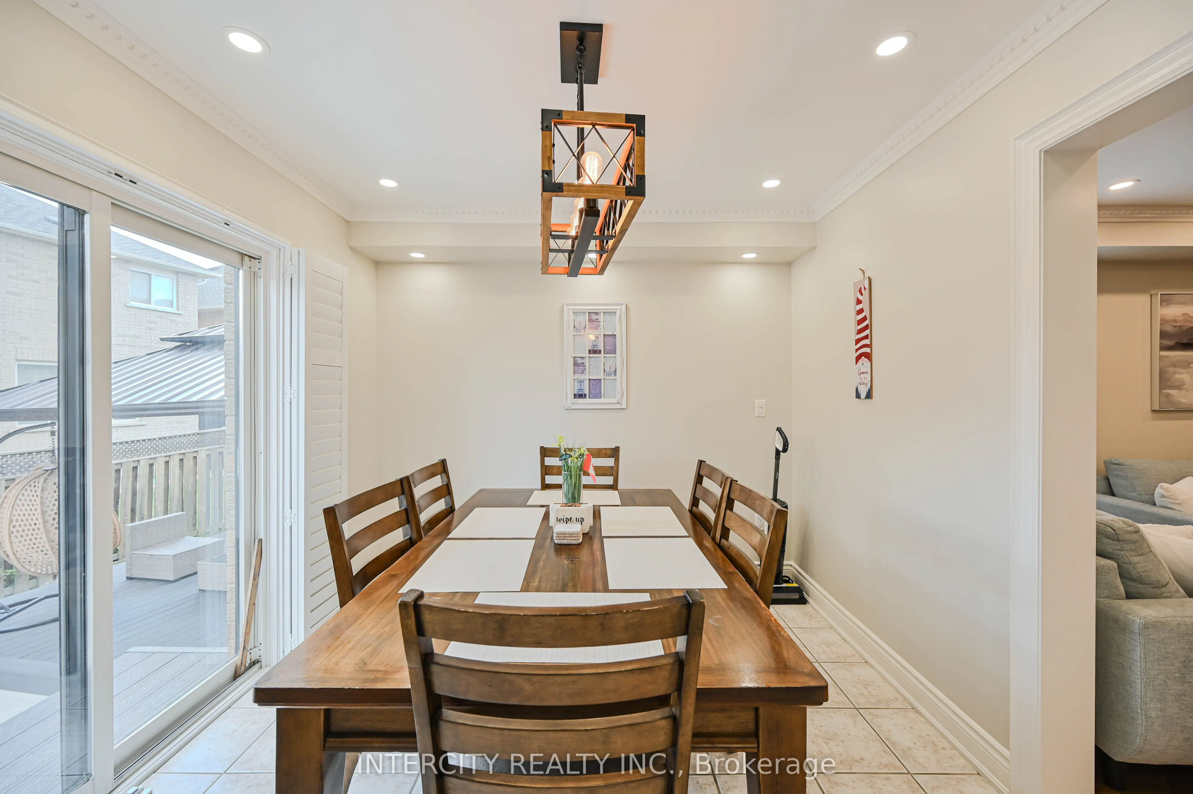 11 Allangrove Drive