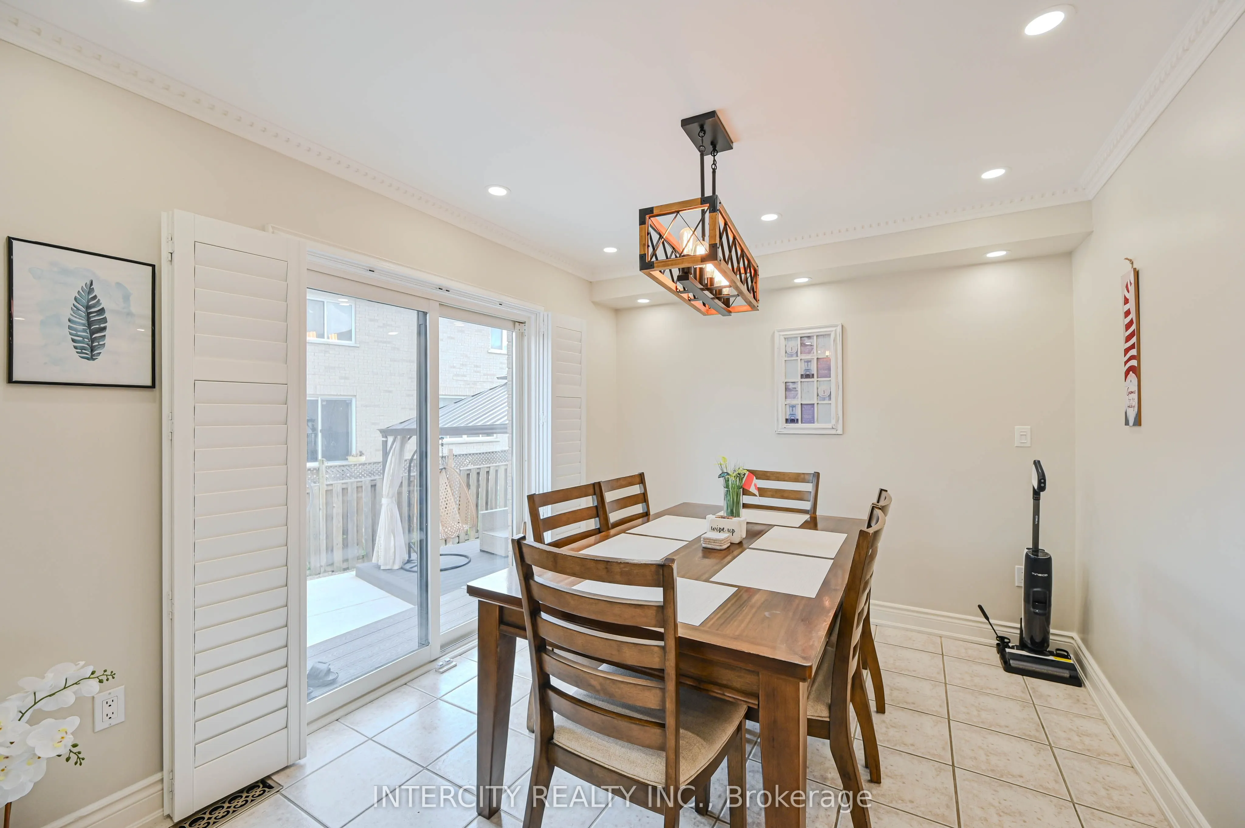 11 Allangrove Drive