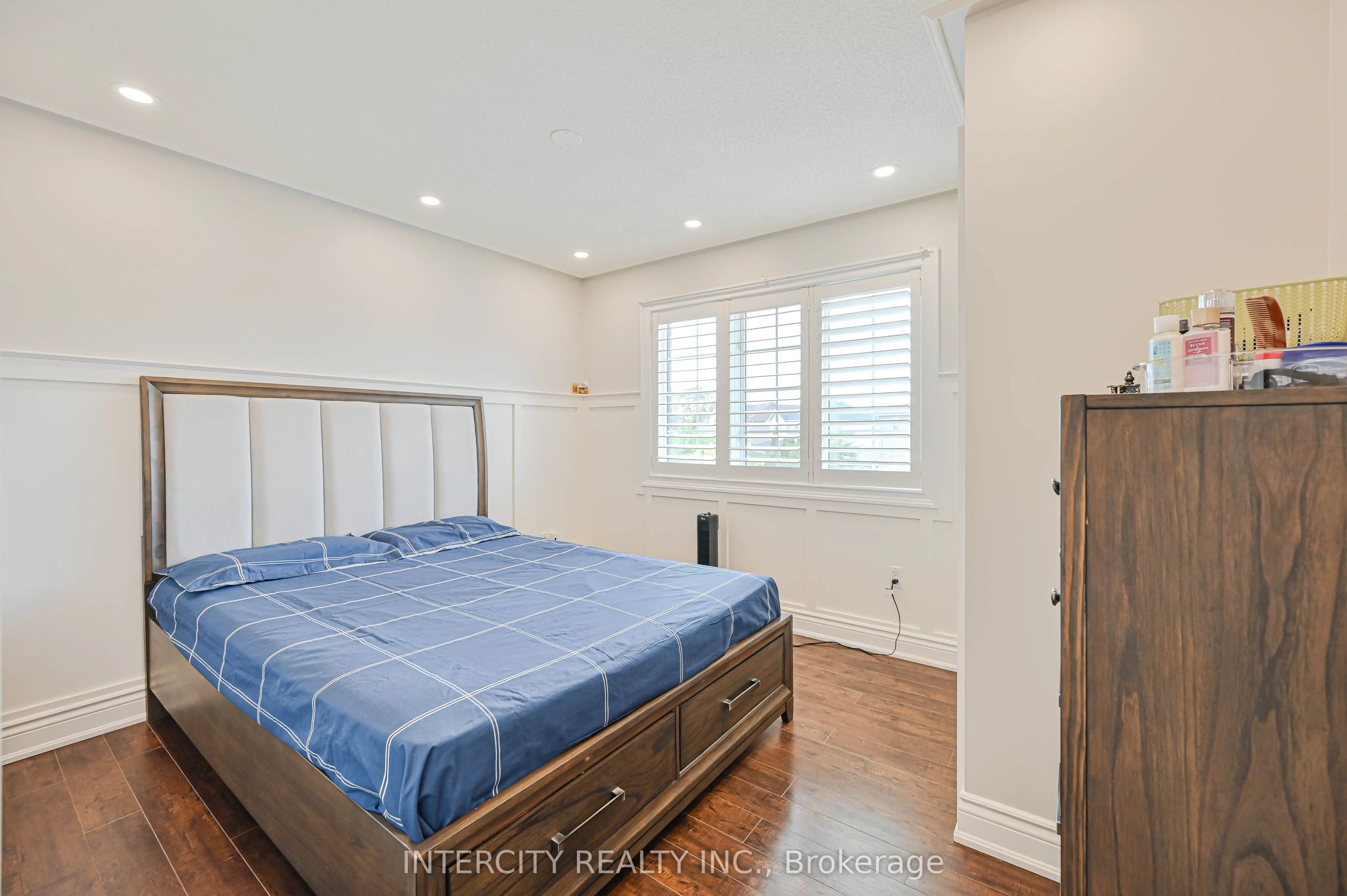 11 Allangrove Drive