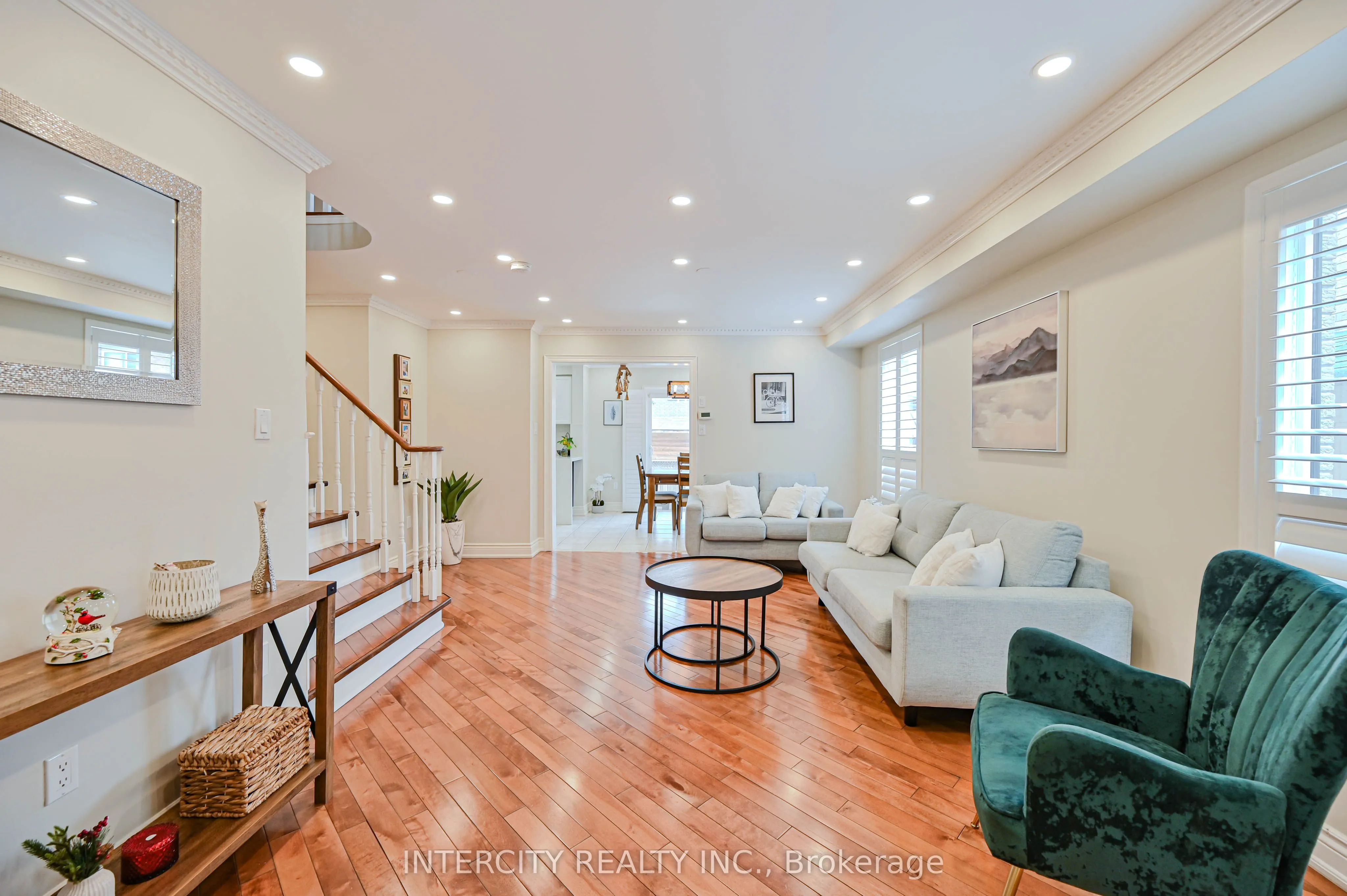 11 Allangrove Drive