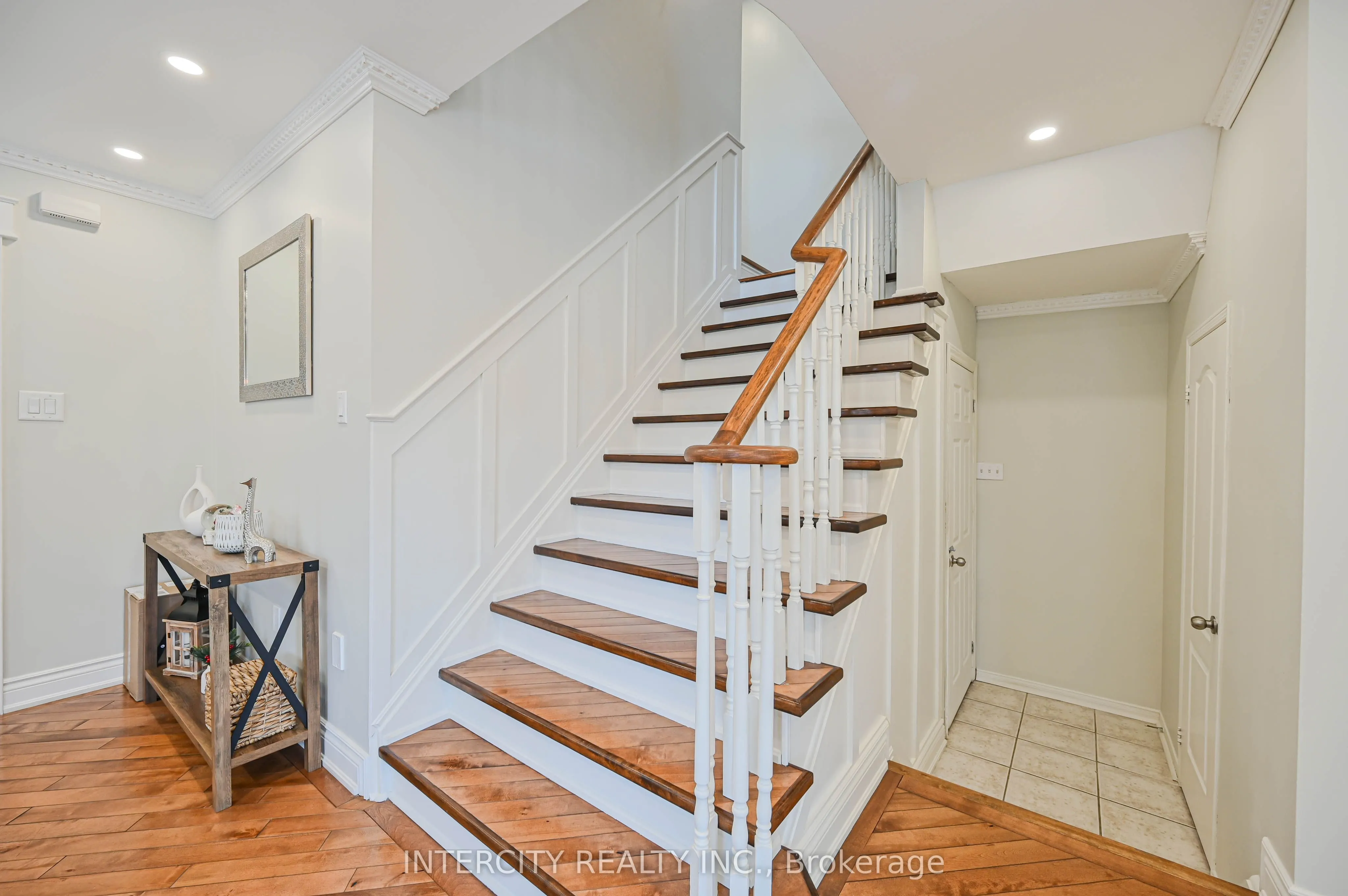 11 Allangrove Drive