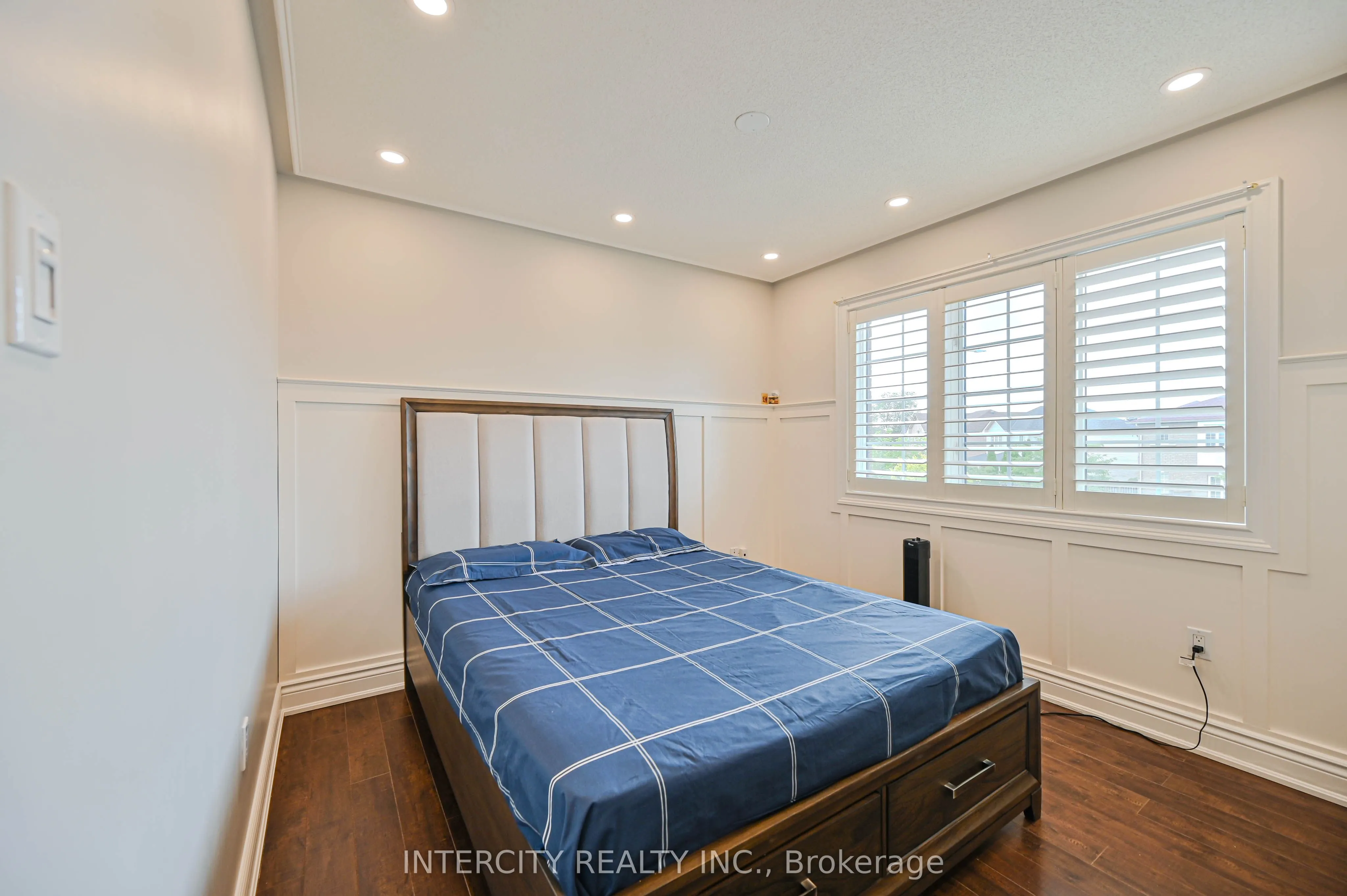 11 Allangrove Drive