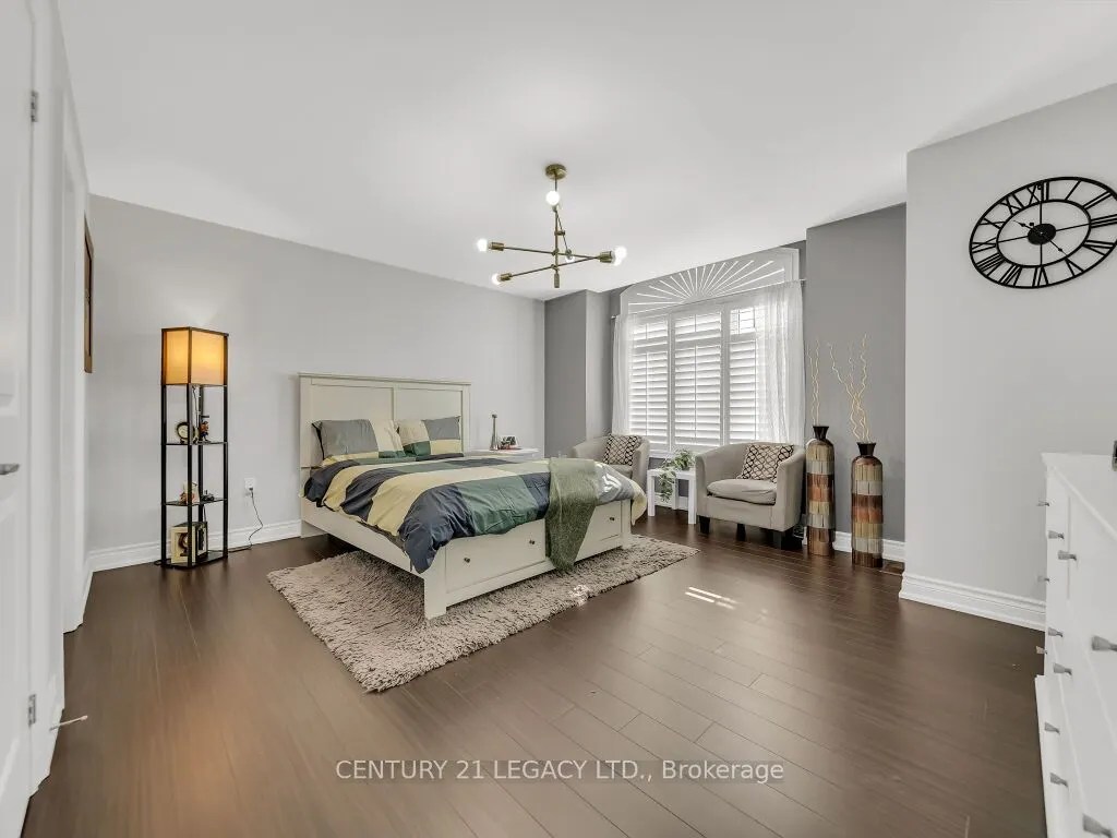 8 Covina Road