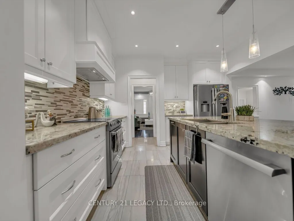 8 Covina Road