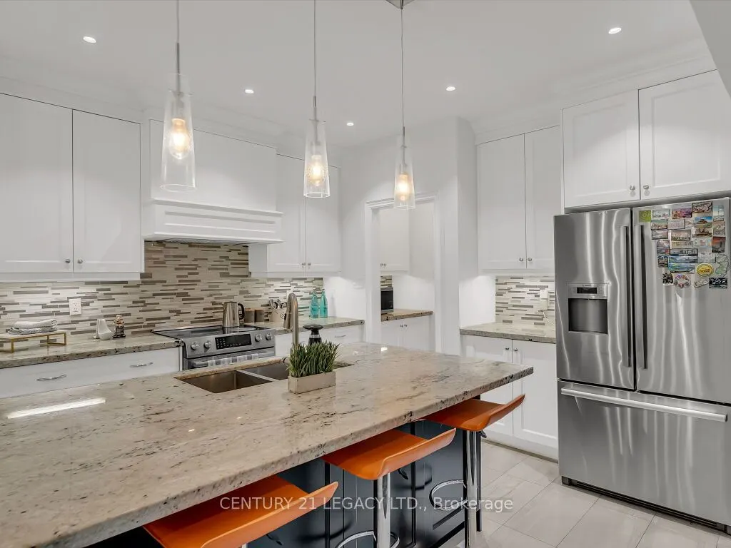 8 Covina Road