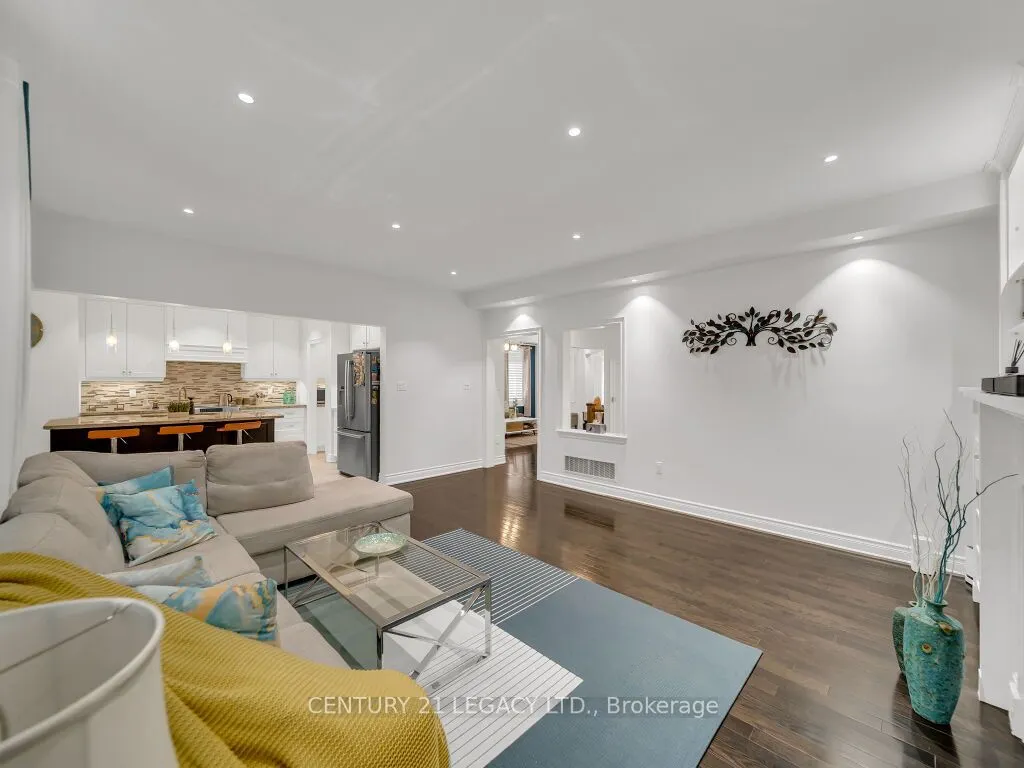 8 Covina Road