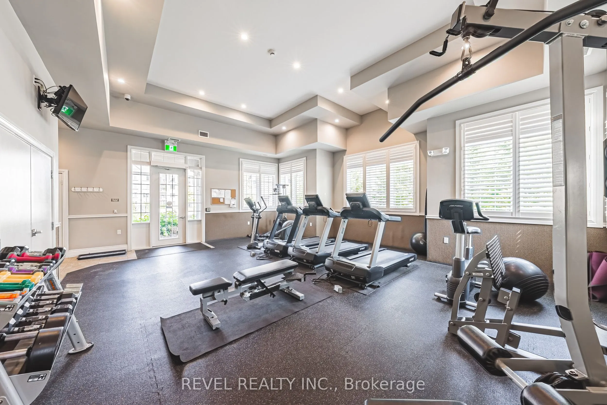 1450 Main Street E, #106