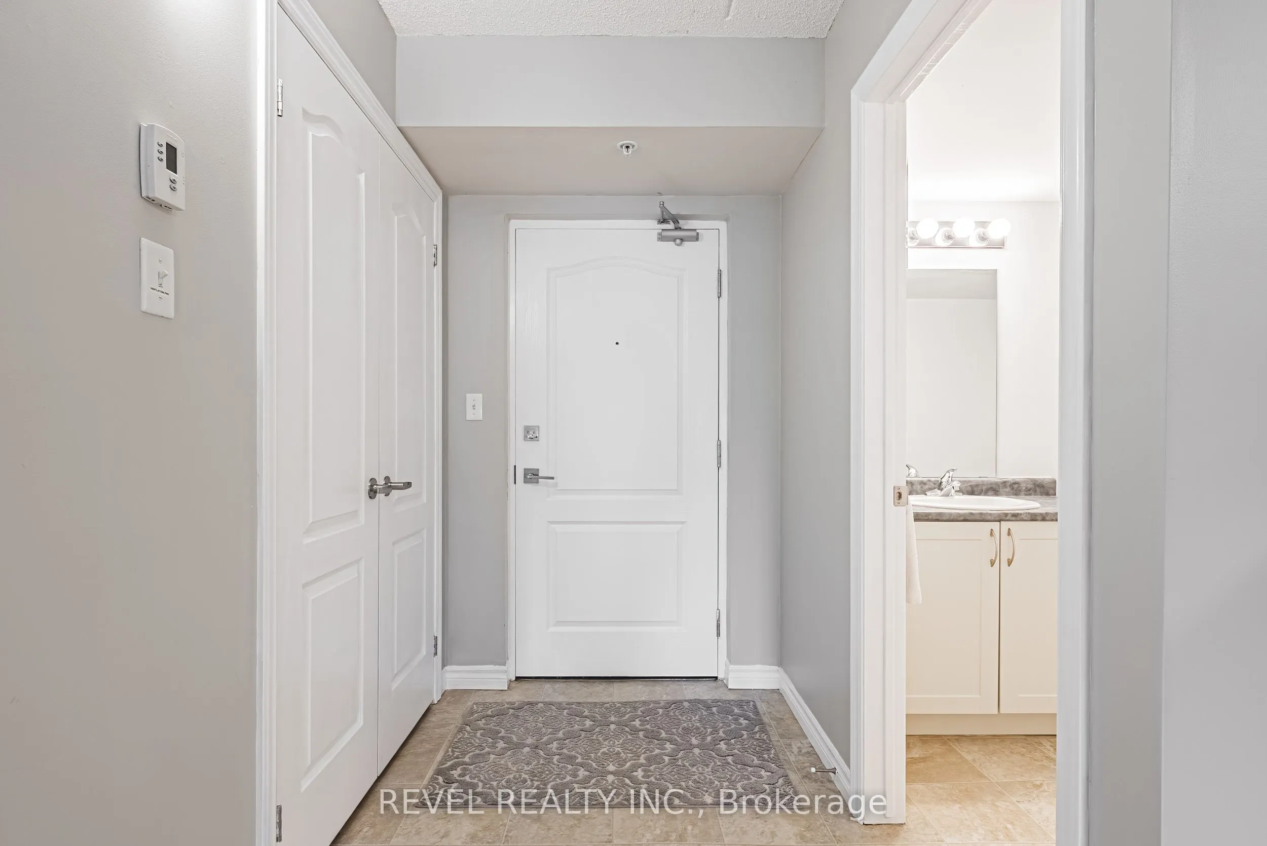 1450 Main Street E, #106
