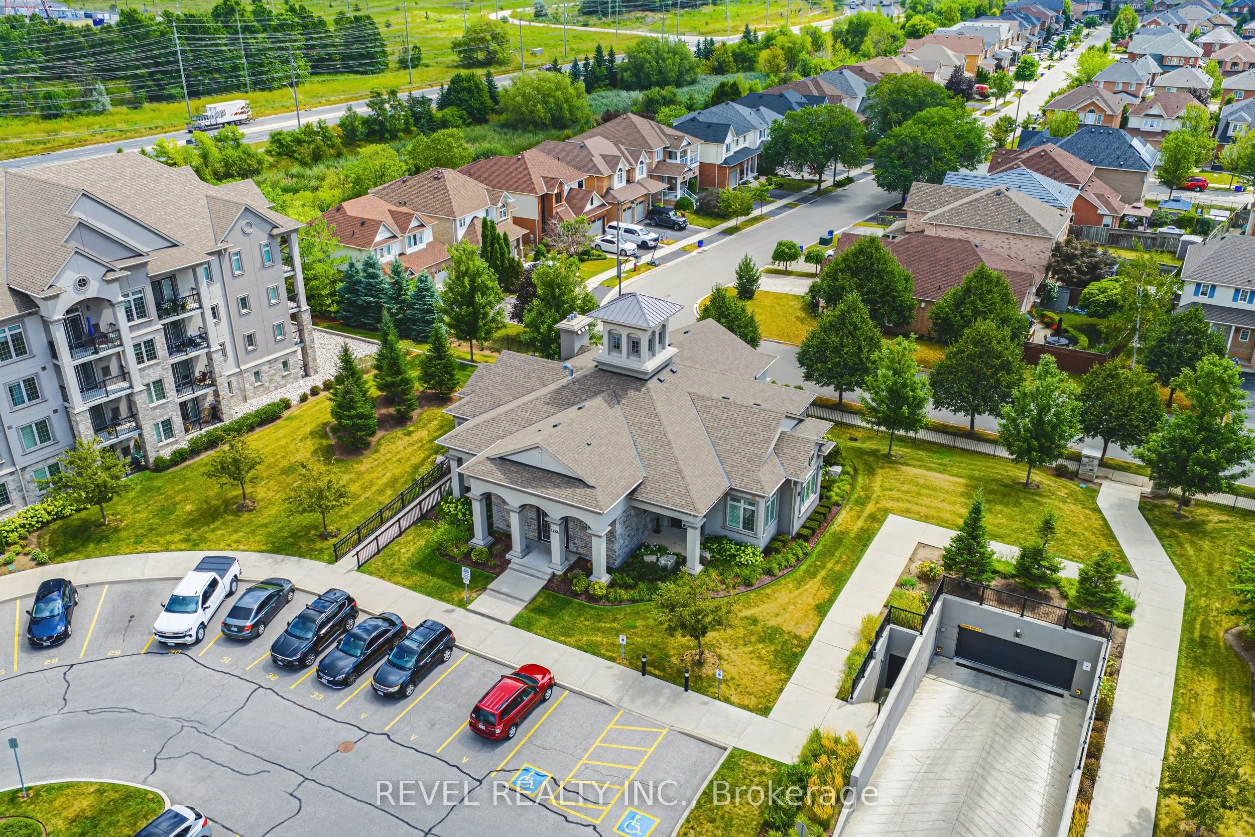1450 Main Street E, #106