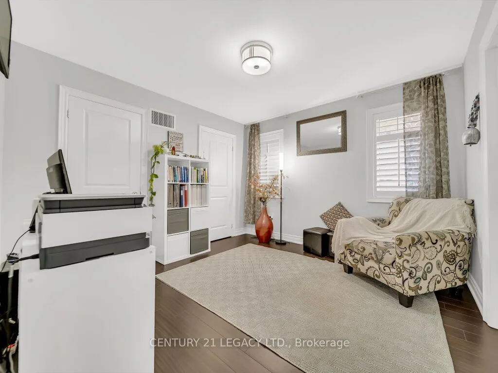 8 Covina Road