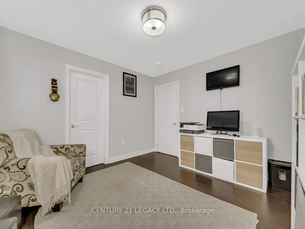 8 Covina Road