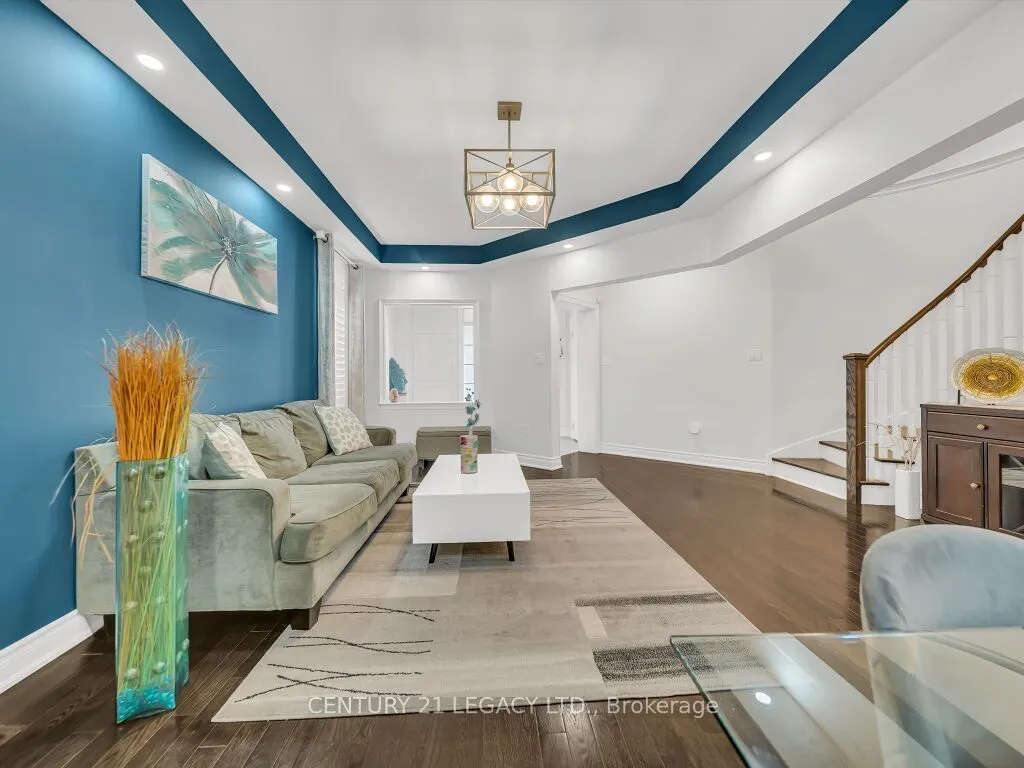 8 Covina Road
