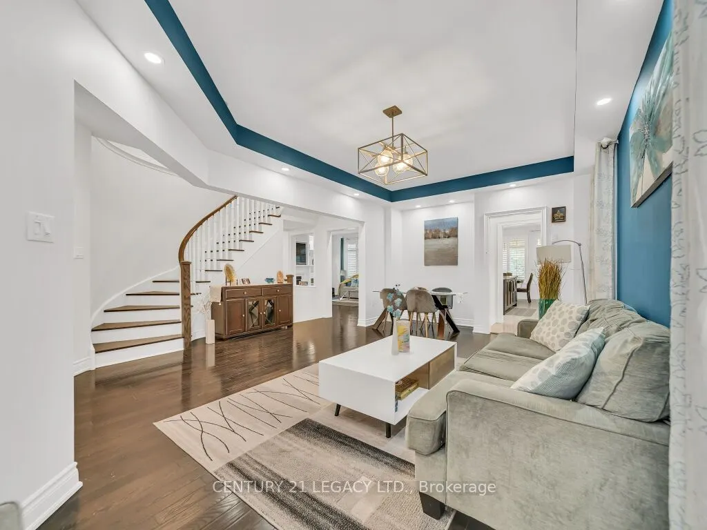 8 Covina Road