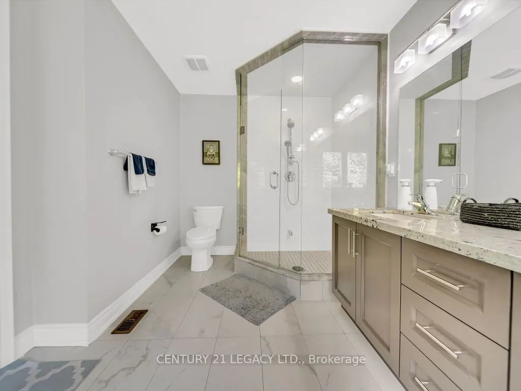 8 Covina Road