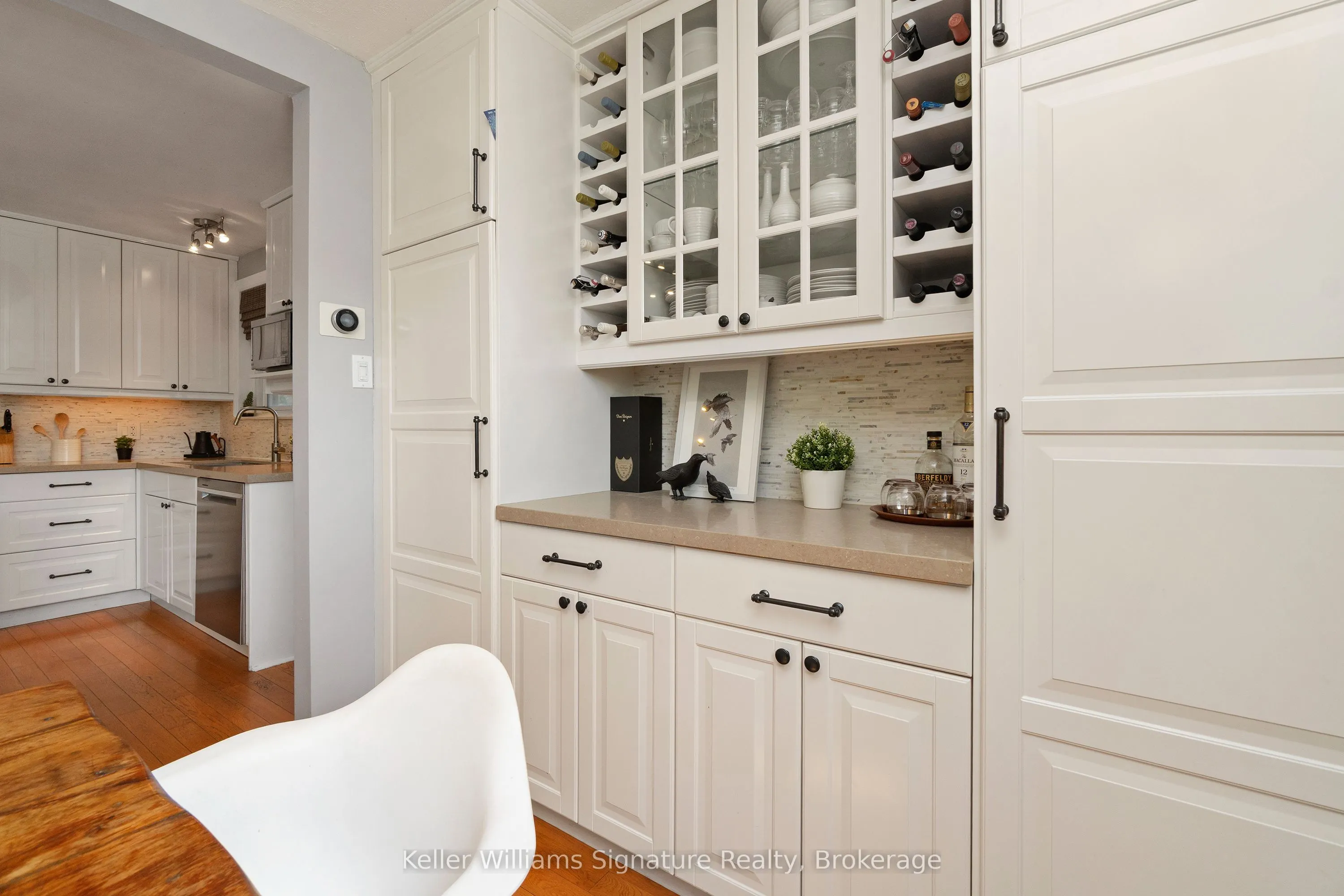1225 Elgin Crescent