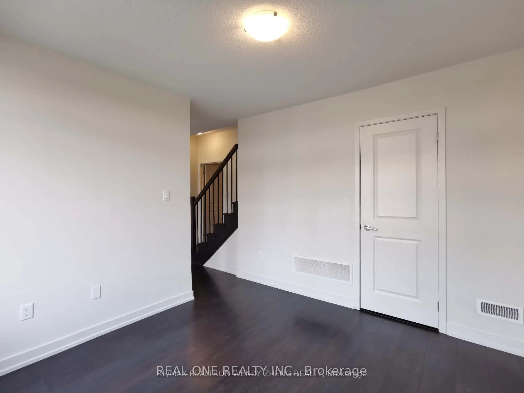 3154 Mintwood Circle