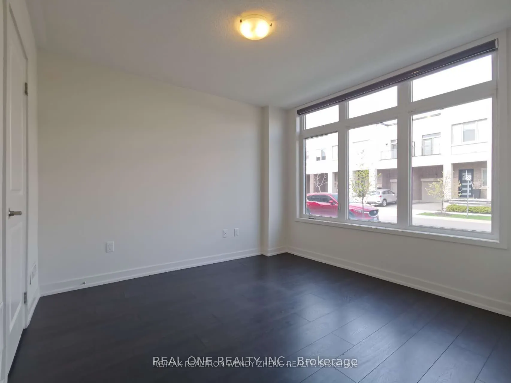 3154 Mintwood Circle