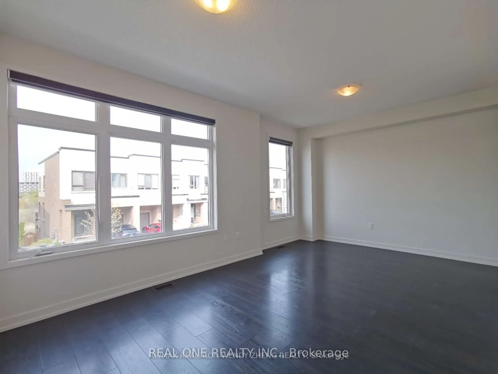 3154 Mintwood Circle