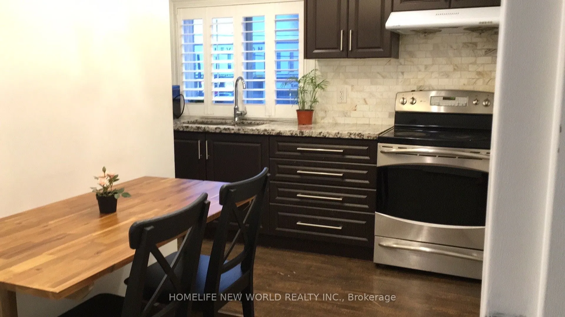 2466 St Clair Avenue W, #Second 202