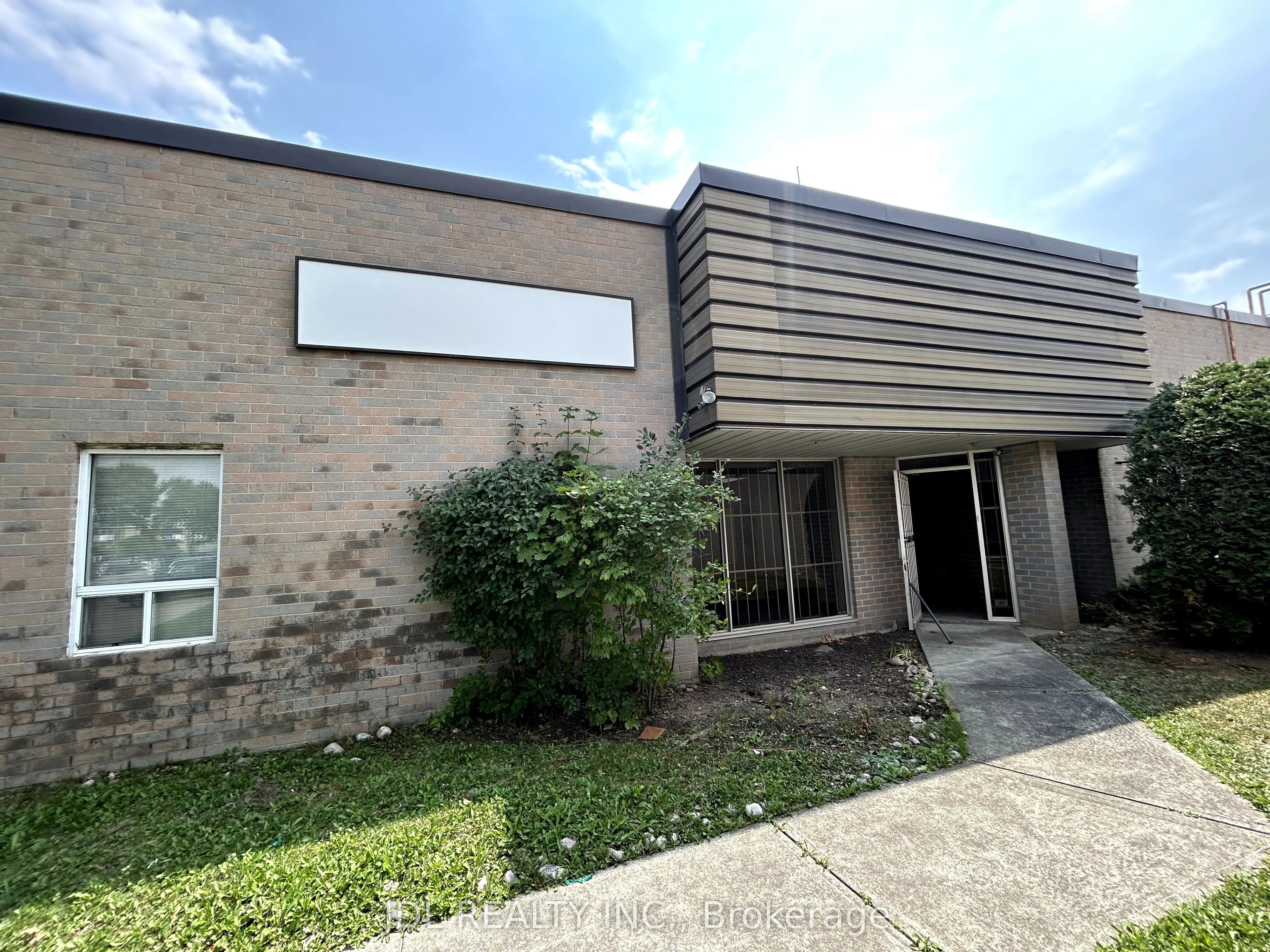 1291 Matheson Boulevard E, #7
