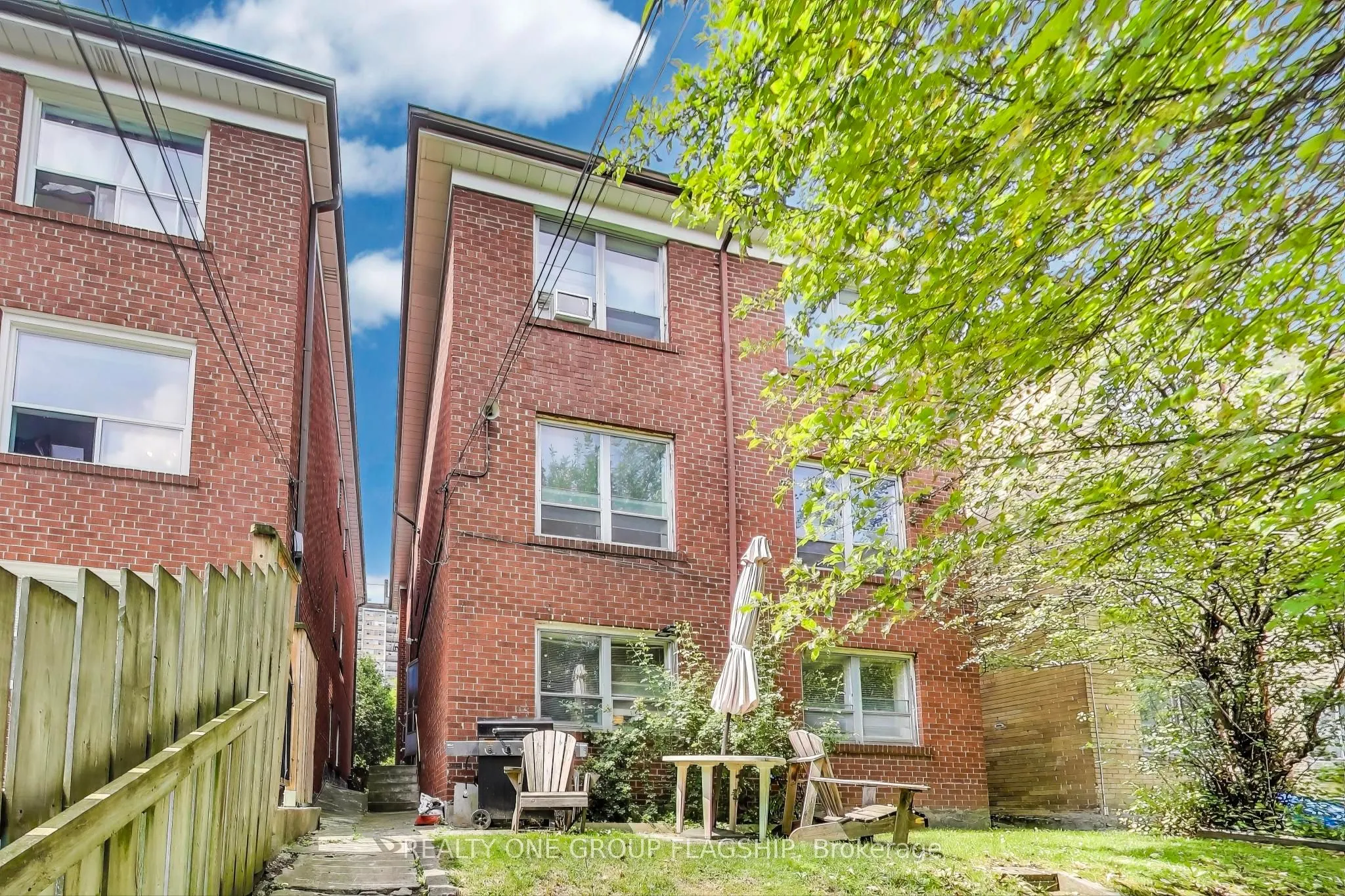 77 Keele Street, #Middle