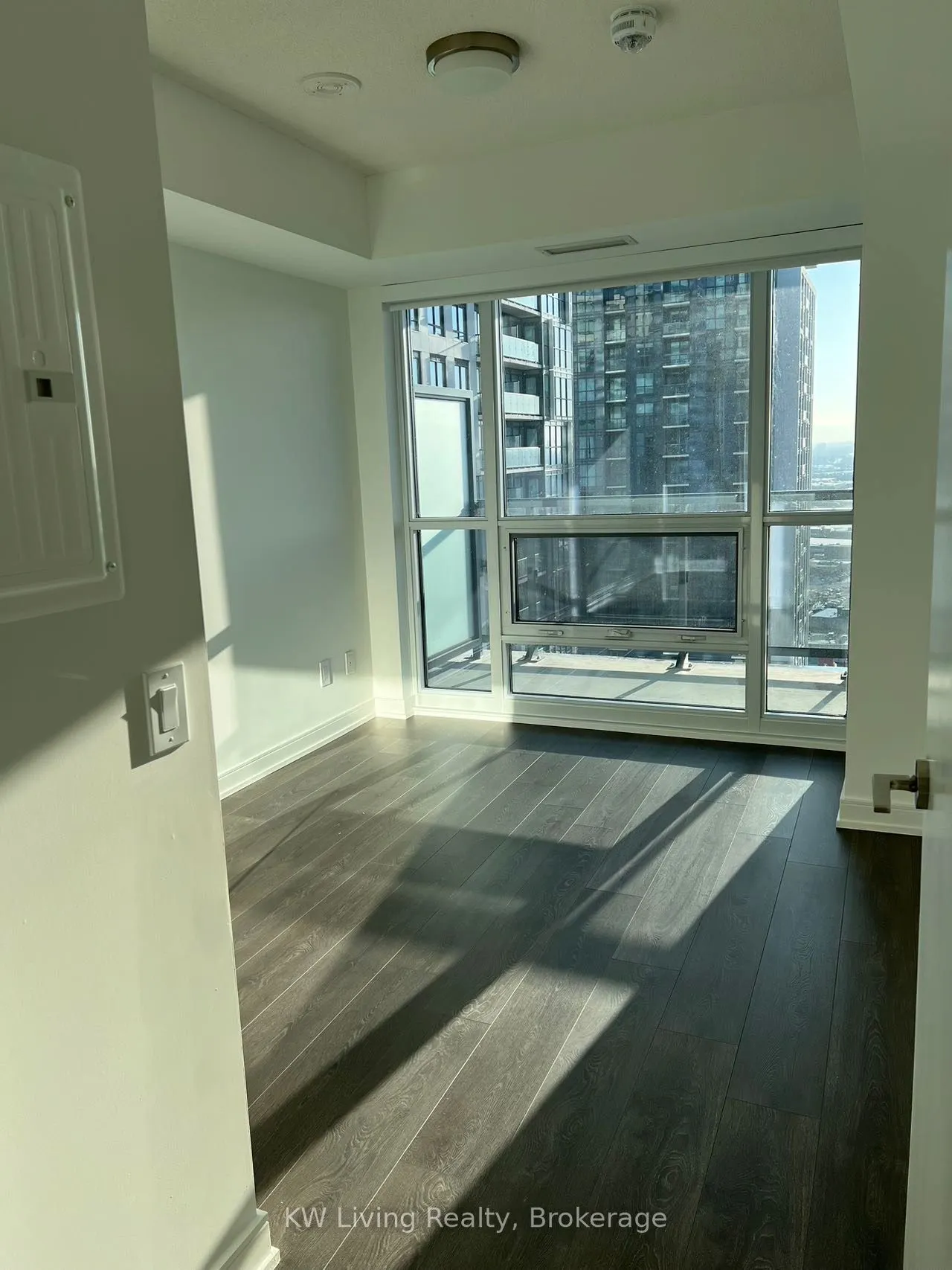 30 Samuel Wood Way, #1901