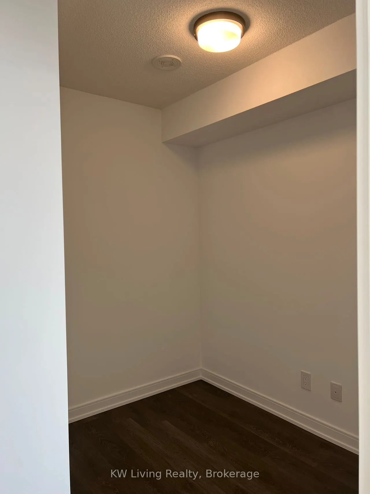 30 Samuel Wood Way, #1901