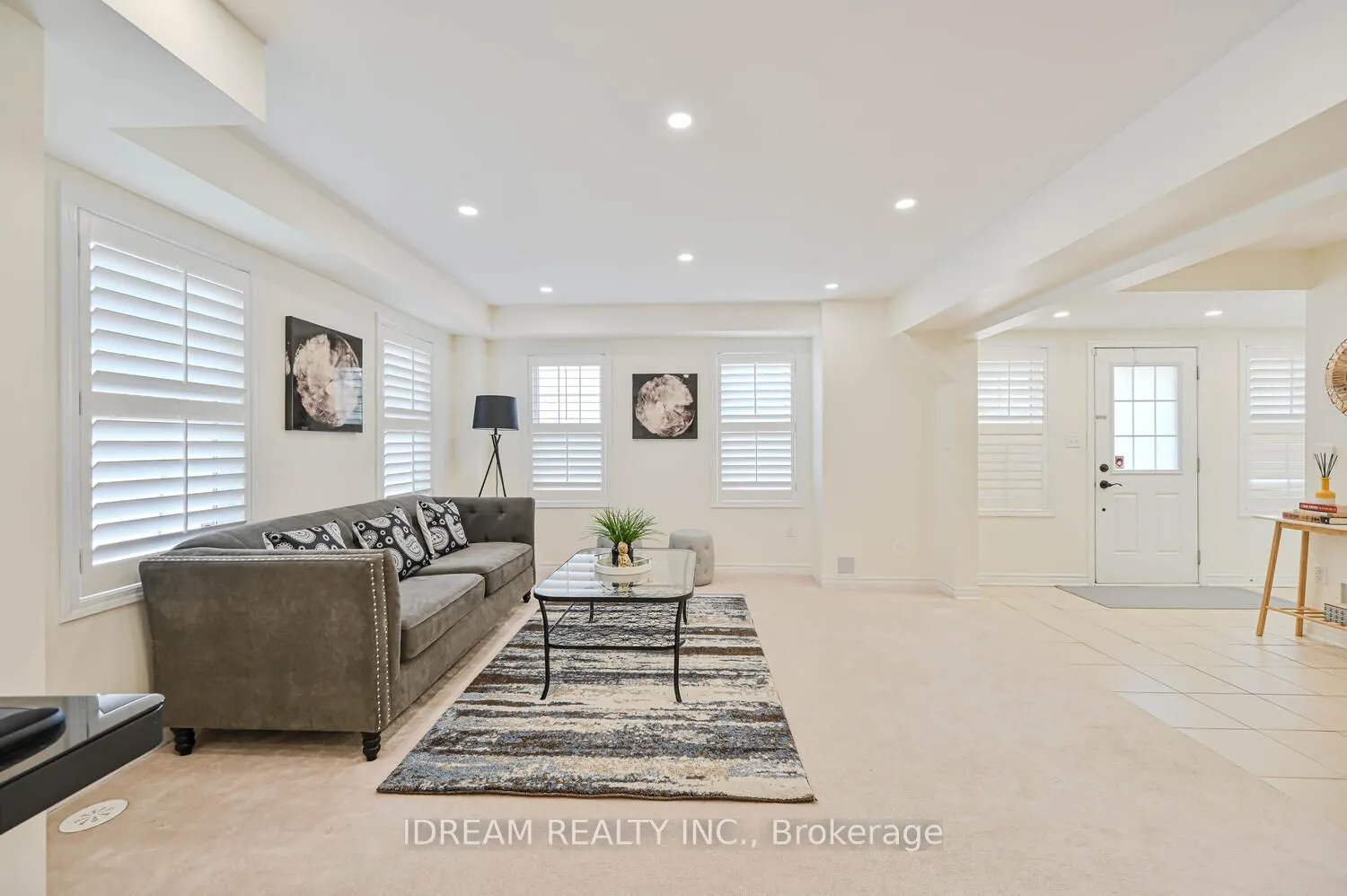 80 Bleasdale Avenue