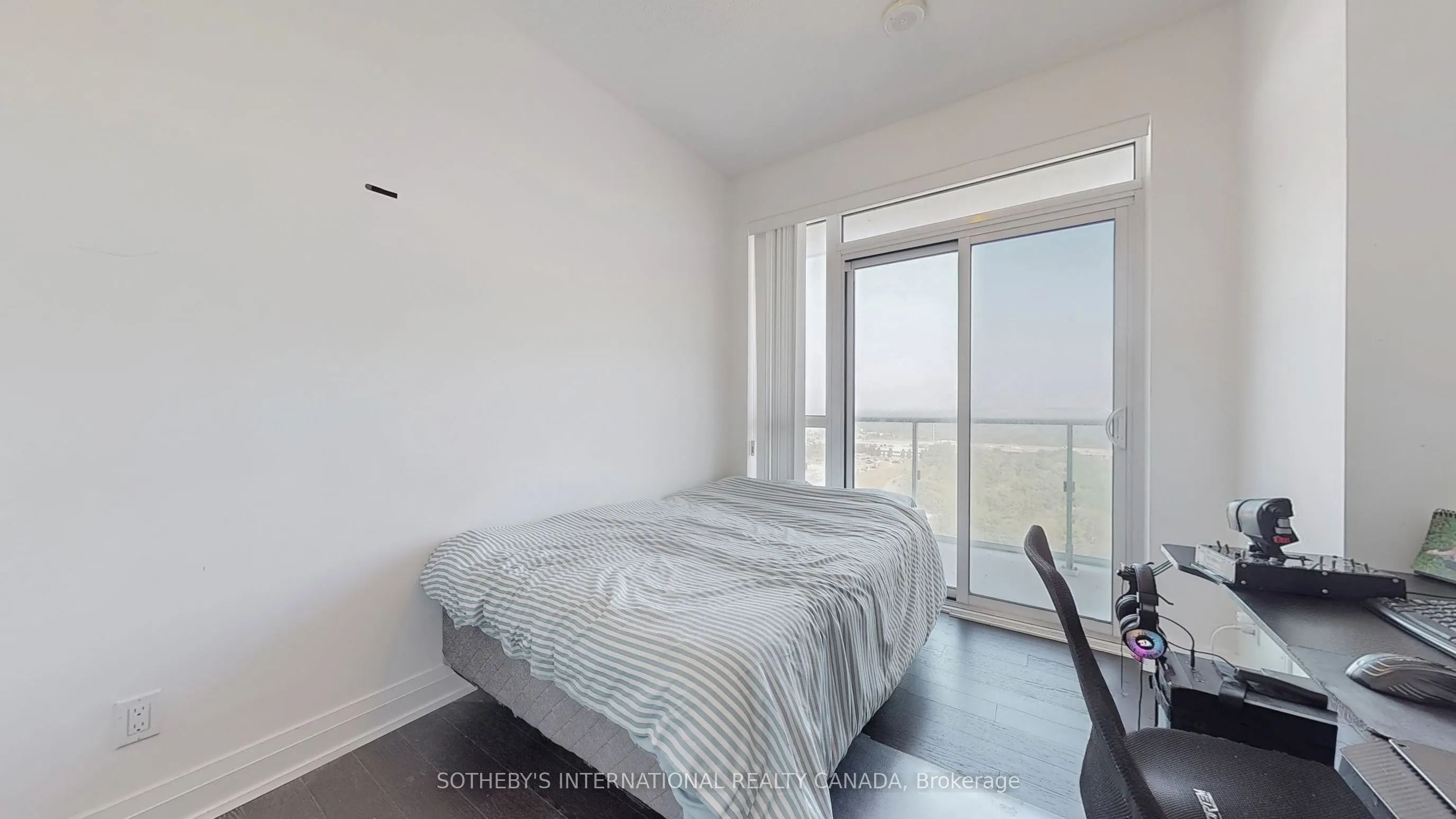 65 Speers Road, #1803